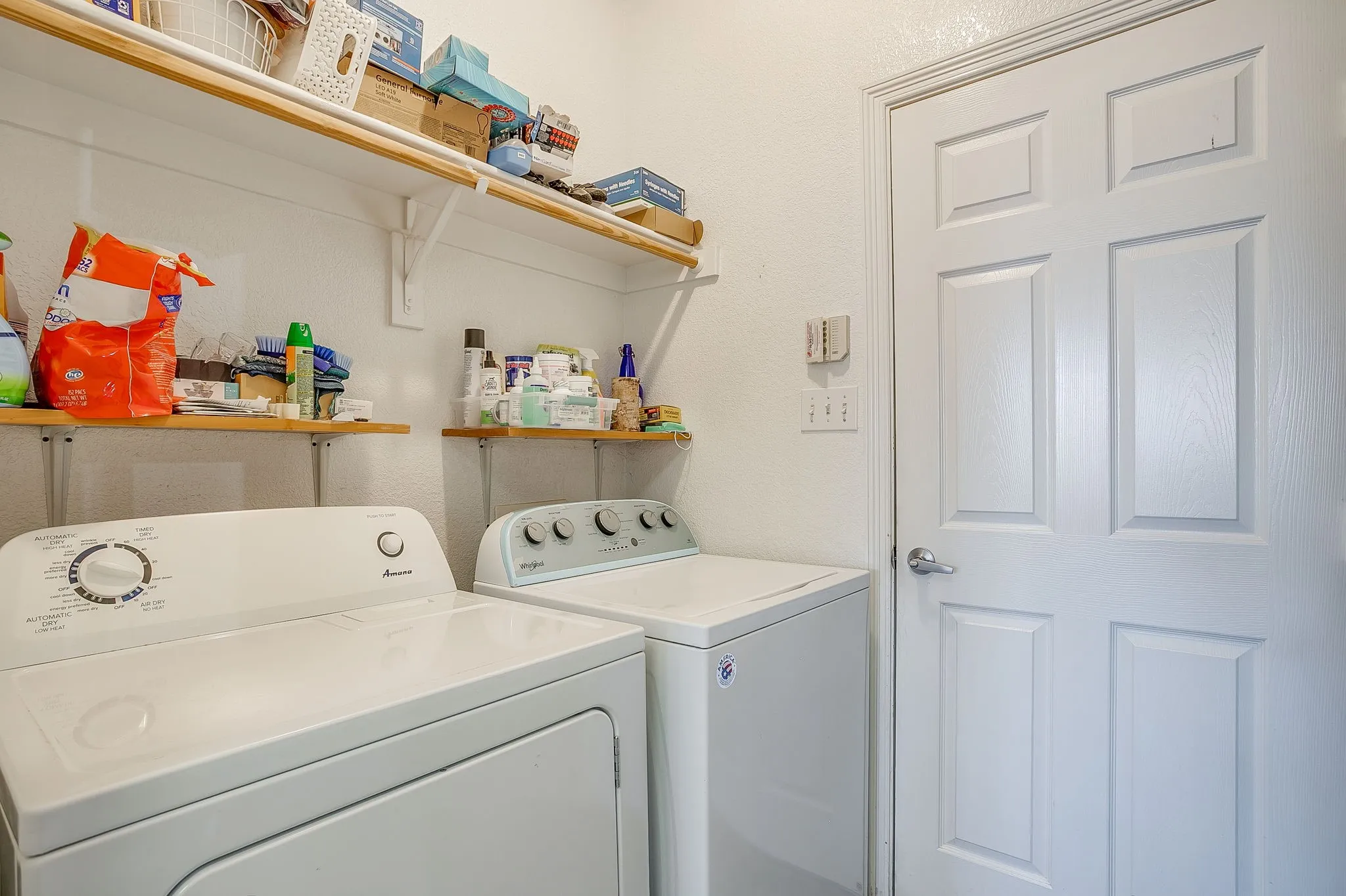 Single Family Residence For Sale in Parker County , 2226 Creek Side Drive, Weatherford, Texas 76087, 3 Bedroom, 2 Bathroom, 2 Garage spaces, 2,015 Sqft, built in 2003, mls#21404290, Real Estate Agent in Weatherford, Homes For Sale in Parker county, Homes For Sale in Weatherford, Realtor in Weatherford Texas, Real Estate Brokerage Independent Realty Texas, Luminita Cordes Realtor