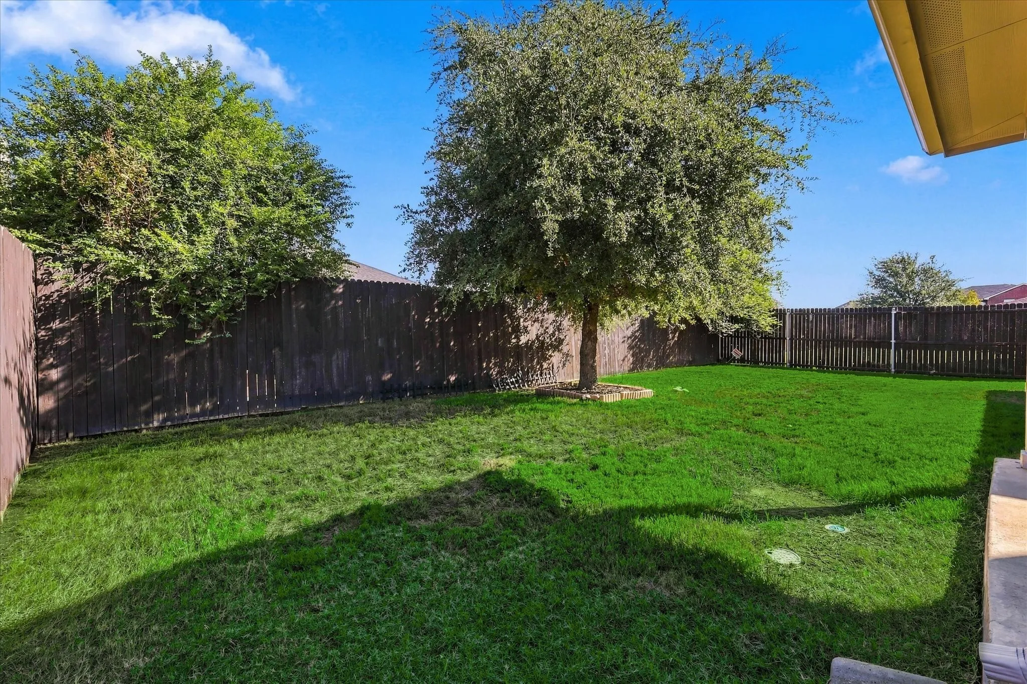 Single Family Residence For Sale in Denton County , 1301 Lasso Drive, Little Elm, Texas 75068, 3 Bedroom, 2 Bathroom, 2 Garage spaces, 1,864 Sqft, built in 2013, mls#21405114, Real Estate Agent in Little Elm, Homes For Sale in Denton county, Homes For Sale in Little Elm, Realtor in Little Elm Texas, Real Estate Brokerage Independent Realty Texas, Luminita Cordes Realtor
