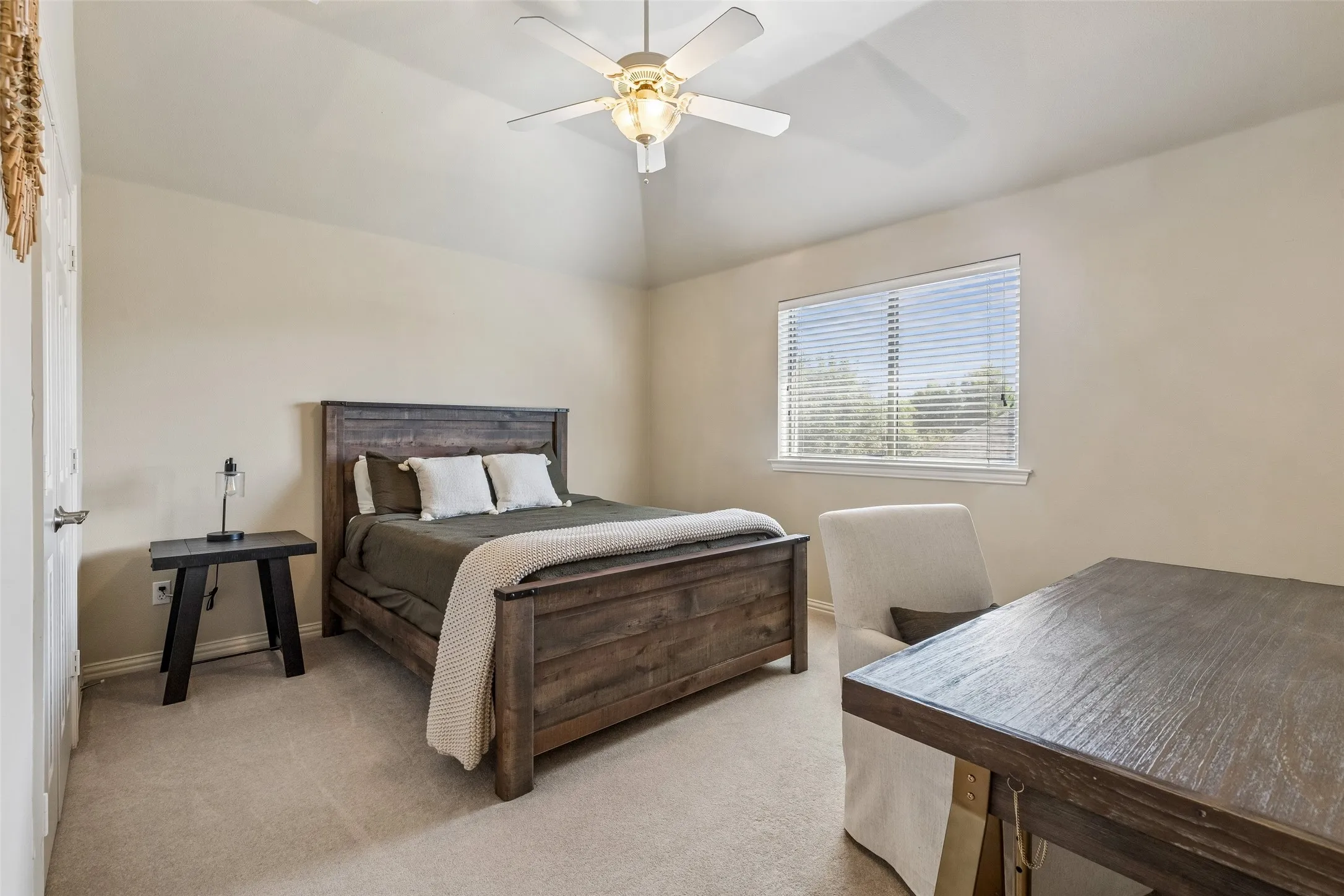 Single Family Residence For Sale in Collin County , 1212 Barrister Circle, Murphy, Texas 75094, 4 Bedroom, 4 Bathroom, 3 Garage spaces, 3,967 Sqft, built in 2001, mls#21405064, Real Estate Agent in Murphy, Homes For Sale in Collin county, Homes For Sale in Murphy, Realtor in Murphy Texas, Real Estate Brokerage Independent Realty Texas, Luminita Cordes Realtor