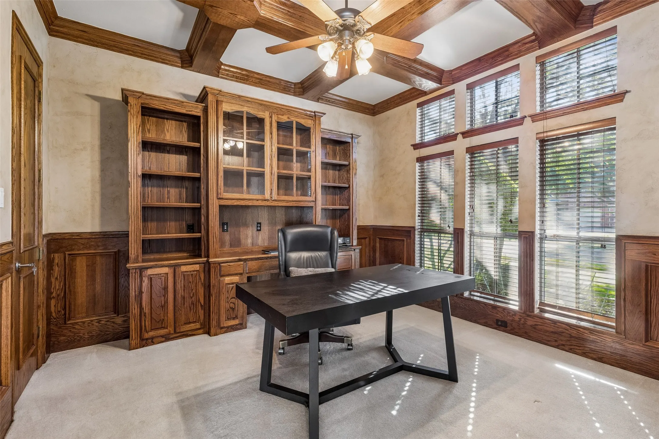 Single Family Residence For Sale in Collin County , 1212 Barrister Circle, Murphy, Texas 75094, 4 Bedroom, 4 Bathroom, 3 Garage spaces, 3,967 Sqft, built in 2001, mls#21405064, Real Estate Agent in Murphy, Homes For Sale in Collin county, Homes For Sale in Murphy, Realtor in Murphy Texas, Real Estate Brokerage Independent Realty Texas, Luminita Cordes Realtor
