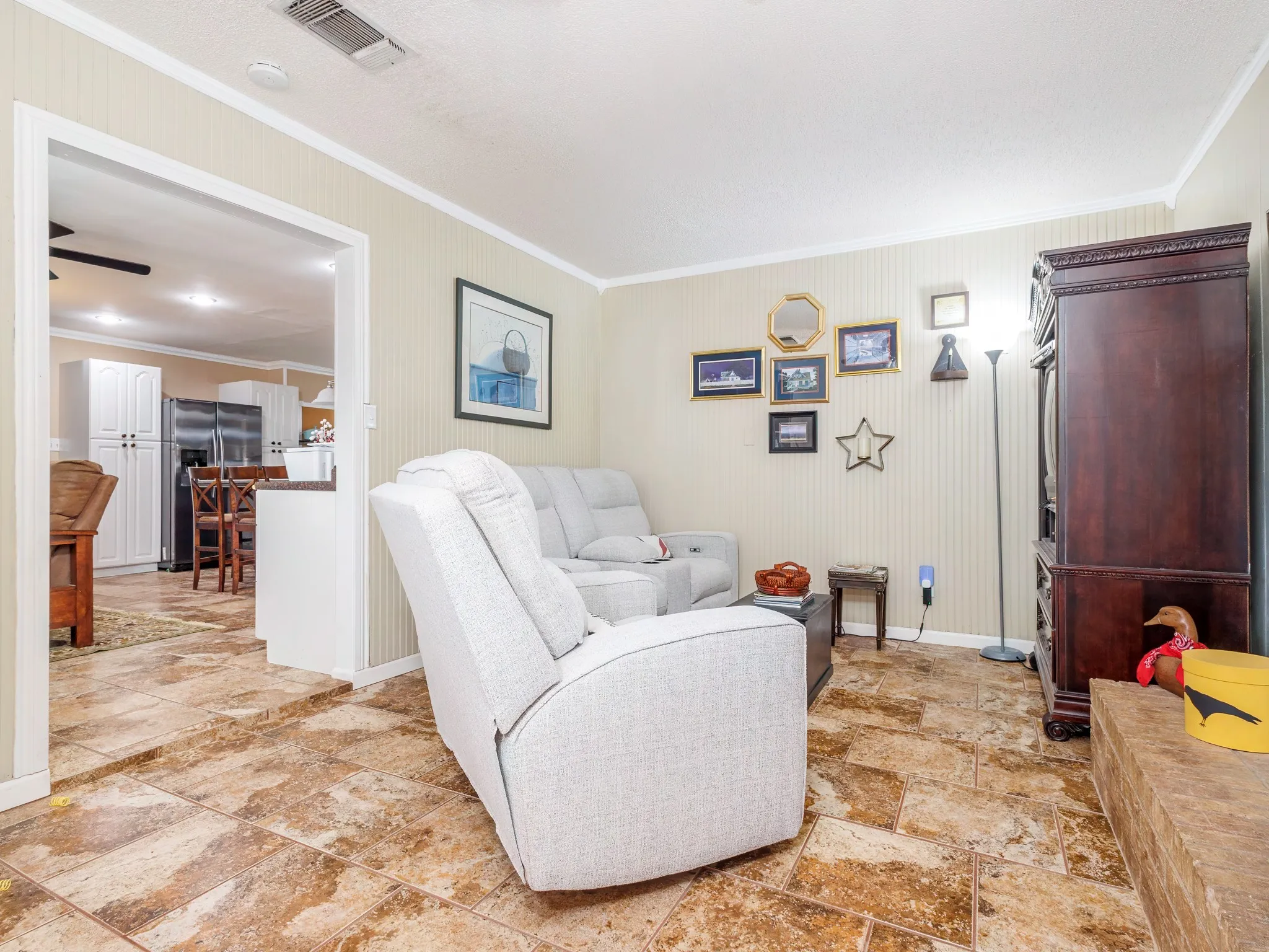 Single Family Residence For Sale in Runnels County , 1201 N 10th Street, Ballinger, Texas 76821, 3 Bedroom, 2 Bathroom, Garage spaces, 1,612 Sqft, built in 1980, mls#21405048, Real Estate Agent in Ballinger, Homes For Sale in Runnels county, Homes For Sale in Ballinger, Realtor in Ballinger Texas, Real Estate Brokerage Independent Realty Texas, Luminita Cordes Realtor