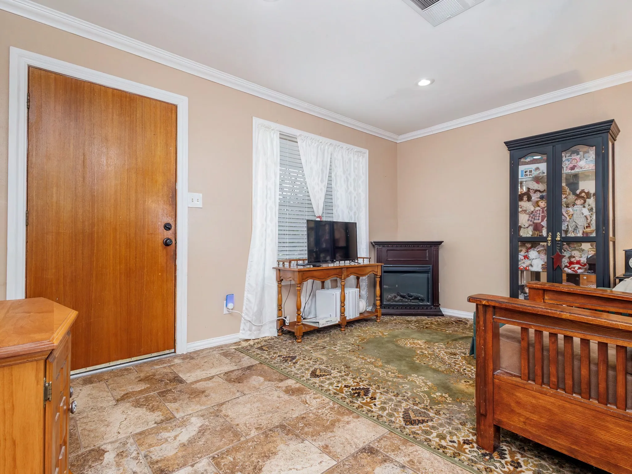 Single Family Residence For Sale in Runnels County , 1201 N 10th Street, Ballinger, Texas 76821, 3 Bedroom, 2 Bathroom, Garage spaces, 1,612 Sqft, built in 1980, mls#21405048, Real Estate Agent in Ballinger, Homes For Sale in Runnels county, Homes For Sale in Ballinger, Realtor in Ballinger Texas, Real Estate Brokerage Independent Realty Texas, Luminita Cordes Realtor