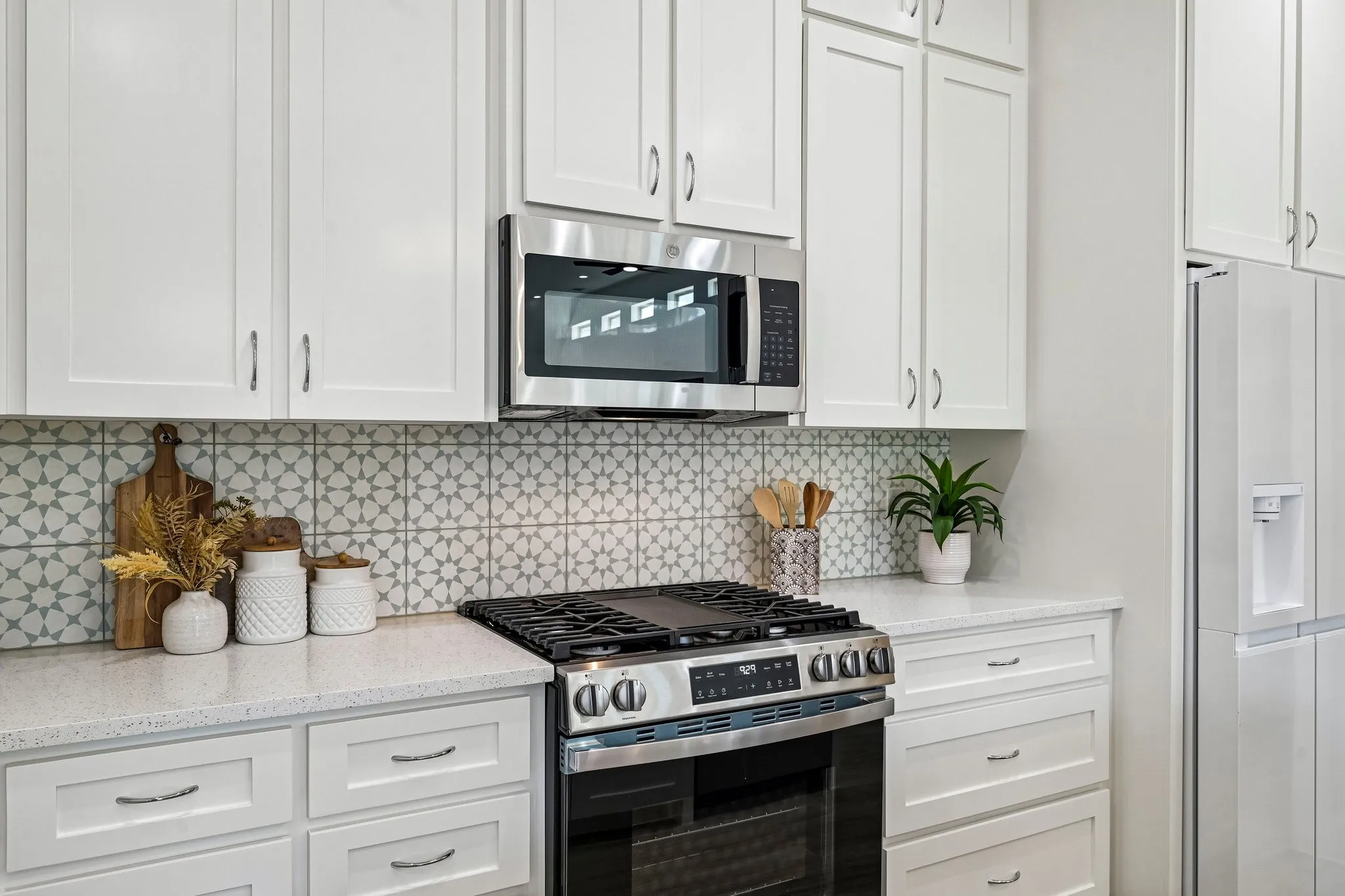 Single Family Residence For Sale in Fannin County , 291 County Road 4833, Leonard, Texas 75452, 4 Bedroom, 4 Bathroom, 4 Garage spaces, 2,618 Sqft, built in 2023, mls#21403698, Real Estate Agent in Leonard, Homes For Sale in Fannin county, Homes For Sale in Leonard, Realtor in Leonard Texas, Real Estate Brokerage Independent Realty Texas, Luminita Cordes Realtor