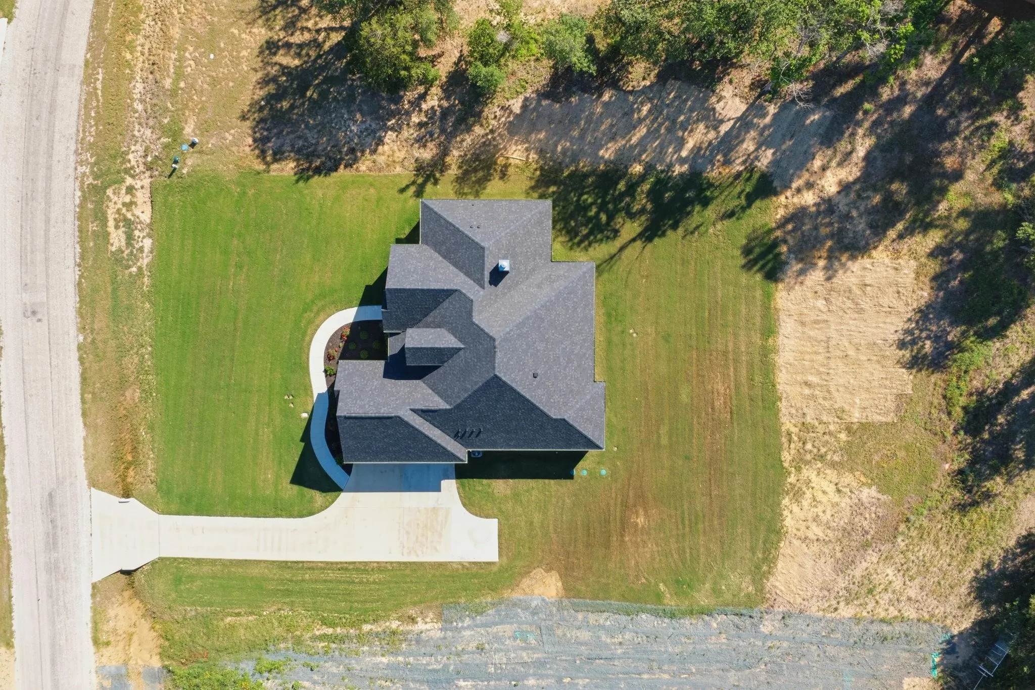 Single Family Residence For Sale in Parker County , 1007 Meadow Wood Terrace, Azle, Texas 76020, 4 Bedroom, 3 Bathroom, 3 Garage spaces, 2,408 Sqft, built in 2022, mls#21404426, Real Estate Agent in Azle, Homes For Sale in Parker county, Homes For Sale in Azle, Realtor in Azle Texas, Real Estate Brokerage Independent Realty Texas, Luminita Cordes Realtor