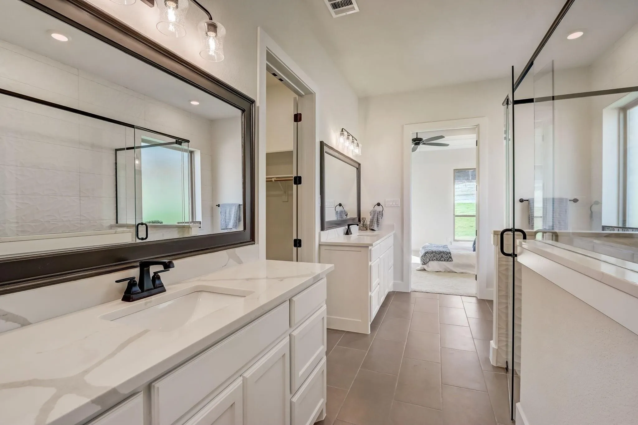 Single Family Residence For Sale in Parker County , 1007 Meadow Wood Terrace, Azle, Texas 76020, 4 Bedroom, 3 Bathroom, 3 Garage spaces, 2,408 Sqft, built in 2022, mls#21404426, Real Estate Agent in Azle, Homes For Sale in Parker county, Homes For Sale in Azle, Realtor in Azle Texas, Real Estate Brokerage Independent Realty Texas, Luminita Cordes Realtor