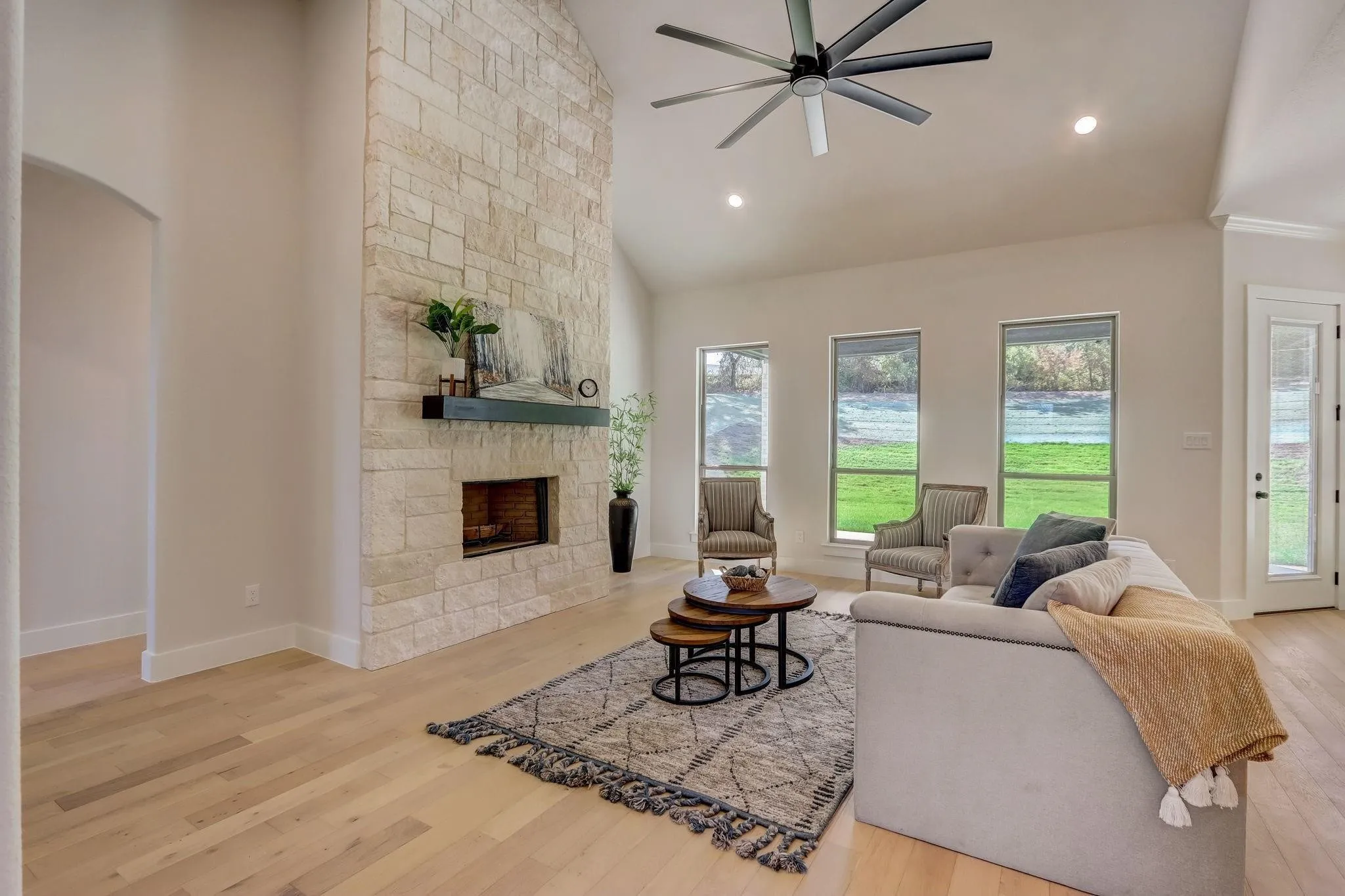 Single Family Residence For Sale in Parker County , 1007 Meadow Wood Terrace, Azle, Texas 76020, 4 Bedroom, 3 Bathroom, 3 Garage spaces, 2,408 Sqft, built in 2022, mls#21404426, Real Estate Agent in Azle, Homes For Sale in Parker county, Homes For Sale in Azle, Realtor in Azle Texas, Real Estate Brokerage Independent Realty Texas, Luminita Cordes Realtor