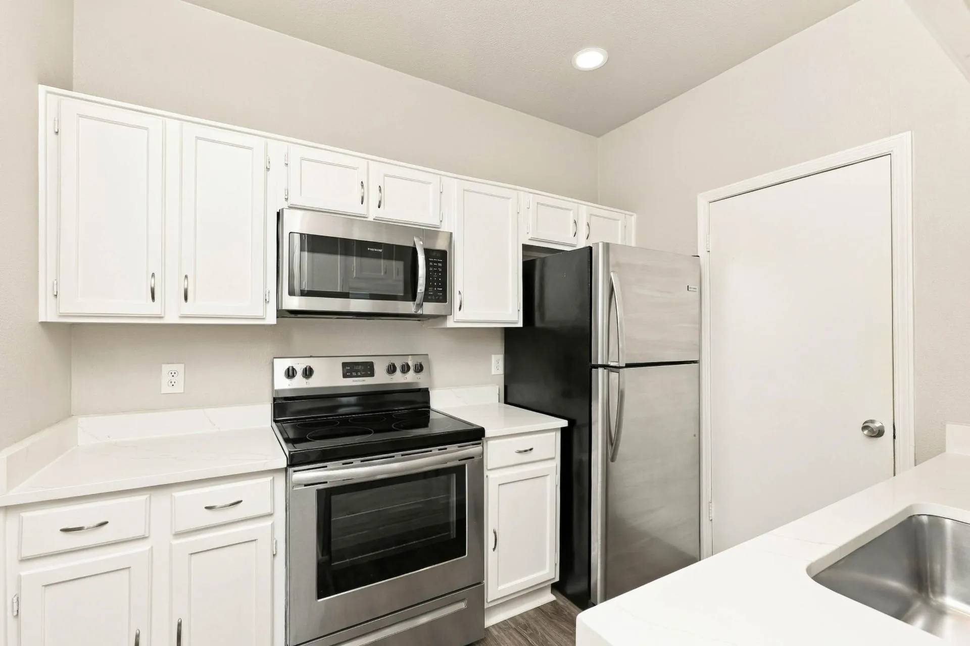 Condominium For Rent in Dallas County , 5616 Preston Oaks Road 1406, Dallas, Texas 75254, 1 Bedroom, 1 Bathroom, 1 Garage spaces, 739 Sqft, built in 1982, mls#21405144, Real Estate Agent in Dallas, Homes For Rent in Dallas county, Homes For Rent in Dallas, Realtor in Dallas Texas, Real Estate Brokerage Independent Realty Texas, Luminita Cordes Realtor
