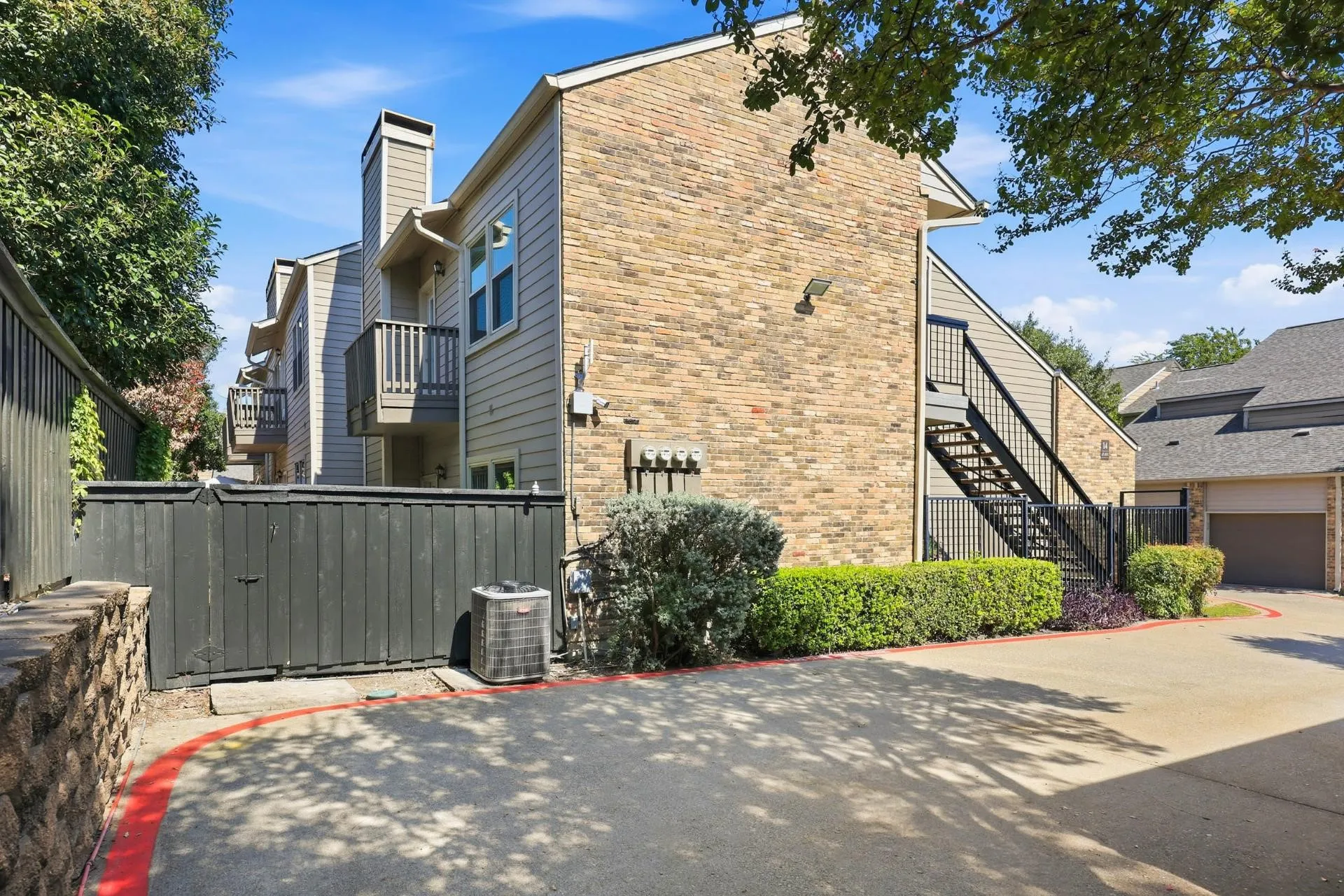 Condominium For Rent in Dallas County , 5616 Preston Oaks Road 1406, Dallas, Texas 75254, 1 Bedroom, 1 Bathroom, 1 Garage spaces, 739 Sqft, built in 1982, mls#21405144, Real Estate Agent in Dallas, Homes For Rent in Dallas county, Homes For Rent in Dallas, Realtor in Dallas Texas, Real Estate Brokerage Independent Realty Texas, Luminita Cordes Realtor
