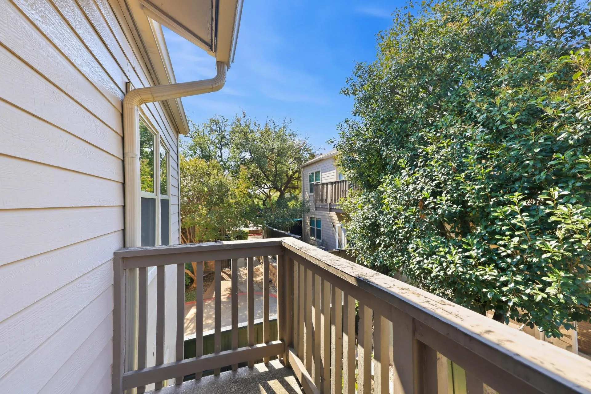 Condominium For Rent in Dallas County , 5616 Preston Oaks Road 1406, Dallas, Texas 75254, 1 Bedroom, 1 Bathroom, 1 Garage spaces, 739 Sqft, built in 1982, mls#21405144, Real Estate Agent in Dallas, Homes For Rent in Dallas county, Homes For Rent in Dallas, Realtor in Dallas Texas, Real Estate Brokerage Independent Realty Texas, Luminita Cordes Realtor
