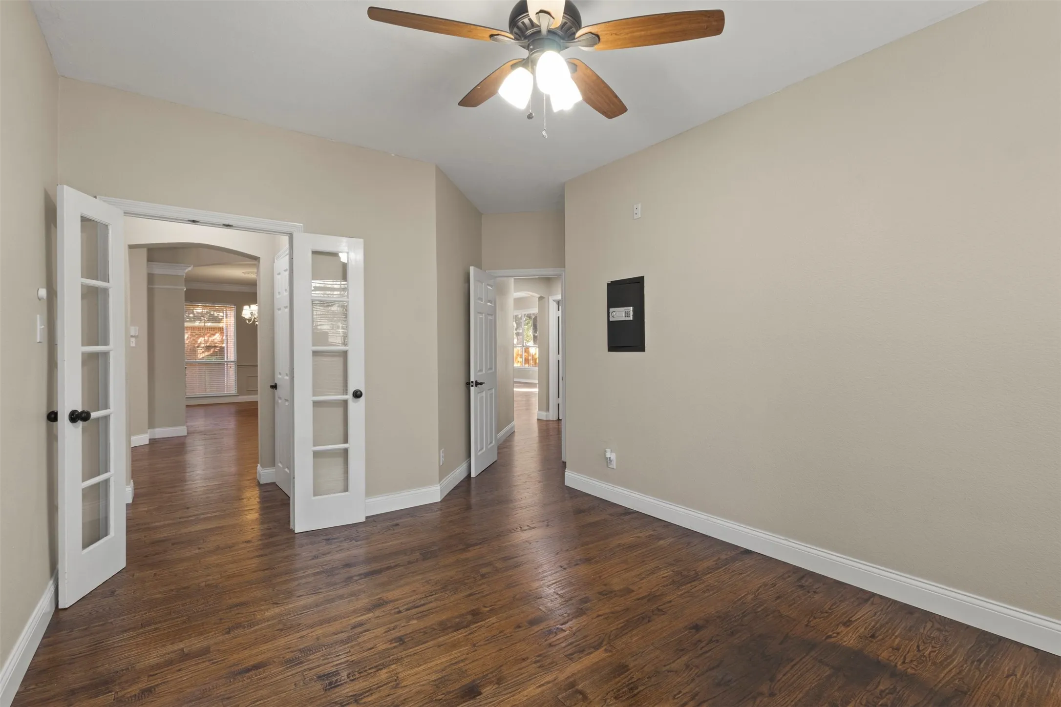 Single Family Residence For Sale in Collin County , 5705 Sandalwood Drive, Mc Kinney, Texas 75072, 4 Bedroom, 4 Bathroom, 3 Garage spaces, 3,236 Sqft, built in 1999, mls#21405125, Real Estate Agent in Mc Kinney, Homes For Sale in Collin county, Homes For Sale in Mc Kinney, Realtor in Mc Kinney Texas, Real Estate Brokerage Independent Realty Texas, Luminita Cordes Realtor
