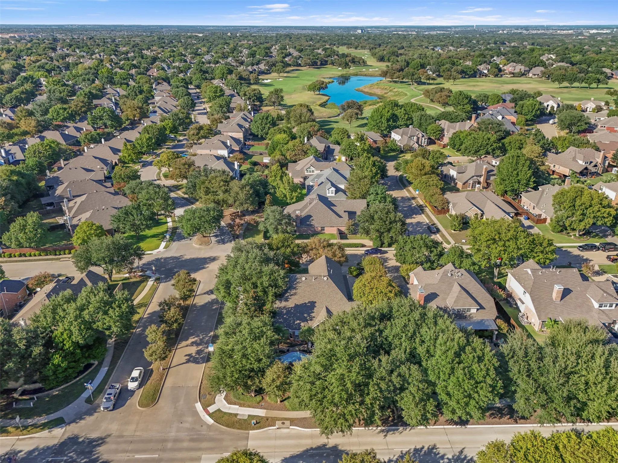 Single Family Residence For Sale in Collin County , 5705 Sandalwood Drive, Mc Kinney, Texas 75072, 4 Bedroom, 4 Bathroom, 3 Garage spaces, 3,236 Sqft, built in 1999, mls#21405125, Real Estate Agent in Mc Kinney, Homes For Sale in Collin county, Homes For Sale in Mc Kinney, Realtor in Mc Kinney Texas, Real Estate Brokerage Independent Realty Texas, Luminita Cordes Realtor