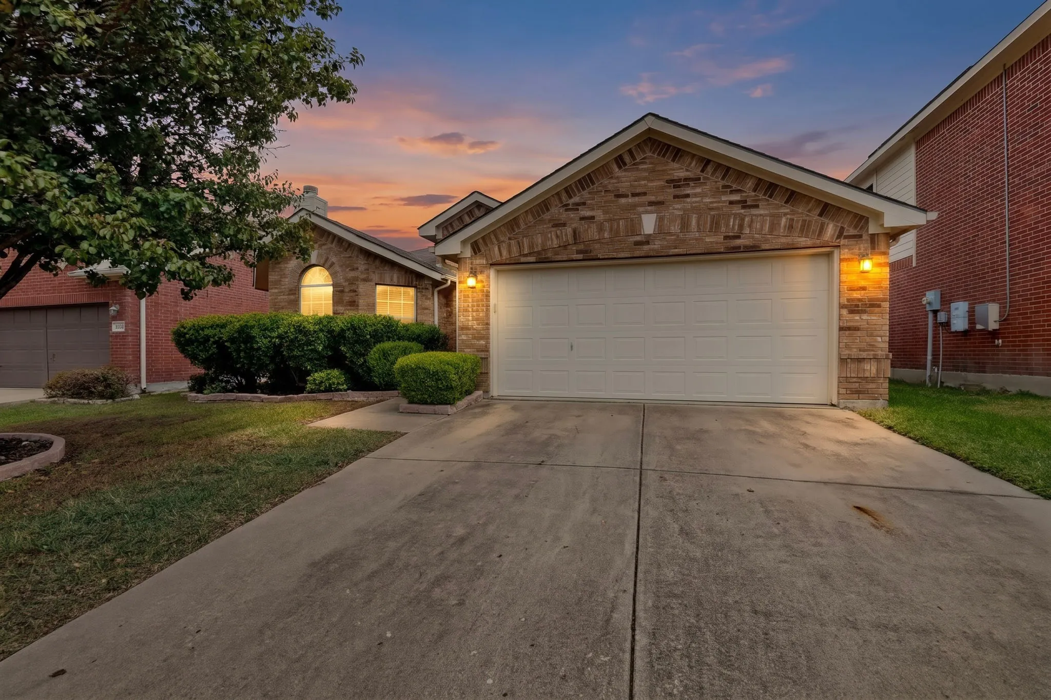 Single Family Residence For Sale in Kaufman County , 1027 Shackelford Lane, Forney, Texas 75126, 3 Bedroom, 2 Bathroom, 2 Garage spaces, 1,720 Sqft, built in 2005, mls#21405148, Real Estate Agent in Forney, Homes For Sale in Kaufman county, Homes For Sale in Forney, Realtor in Forney Texas, Real Estate Brokerage Independent Realty Texas, Luminita Cordes Realtor