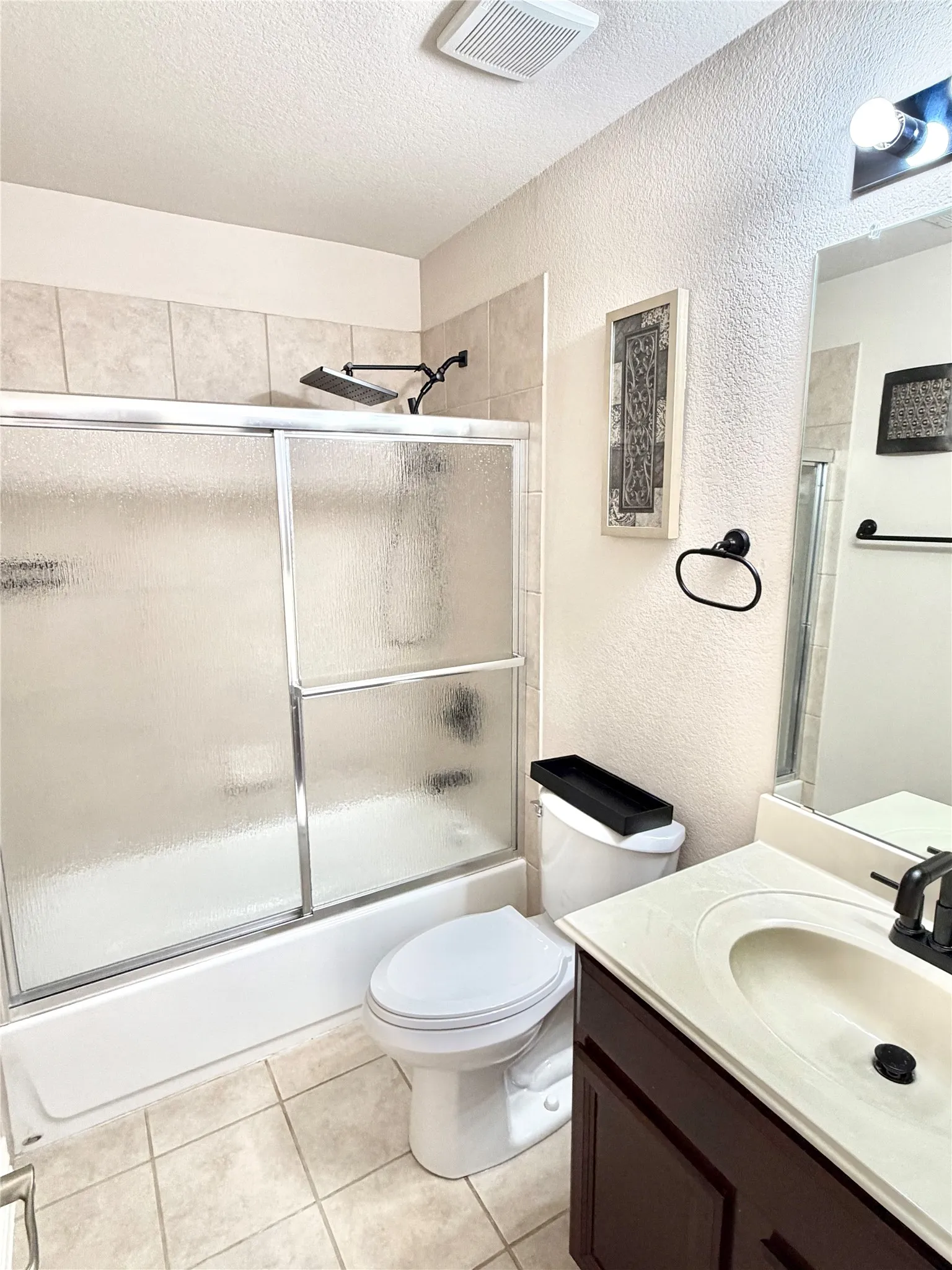 Single Family Residence For Sale in Tarrant County , 205 Edenderry Drive, Keller, Texas 76248, 4 Bedroom, 4 Bathroom, 2 Garage spaces, 3,734 Sqft, built in 2006, mls#21405067, Real Estate Agent in Keller, Homes For Sale in Tarrant county, Homes For Sale in Keller, Realtor in Keller Texas, Real Estate Brokerage Independent Realty Texas, Luminita Cordes Realtor