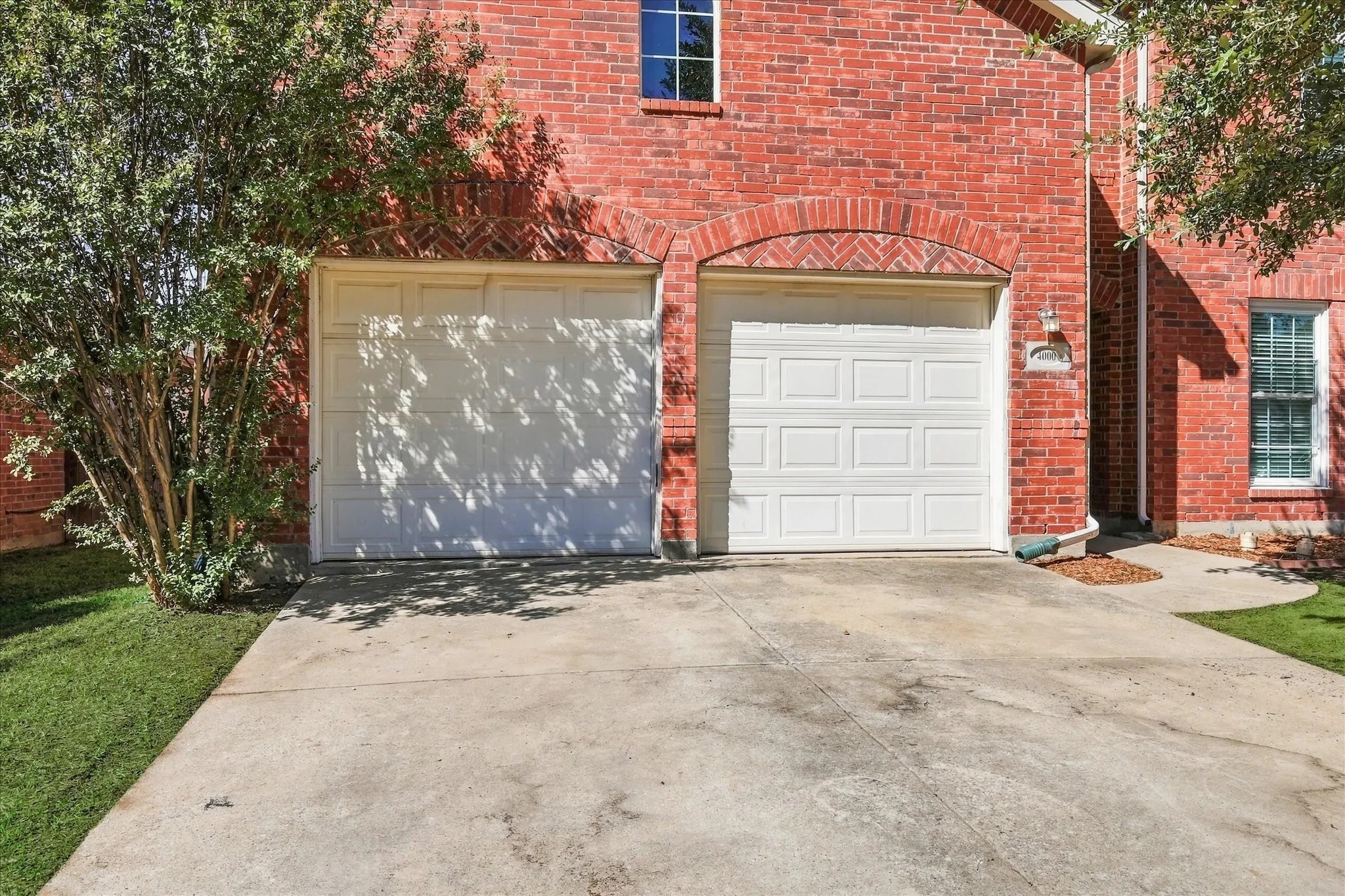 Single Family Residence For Sale in Collin County , 4000 Plymouth Drive, Mc Kinney, Texas 75070, 4 Bedroom, 3 Bathroom, 2 Garage spaces, 2,696 Sqft, built in 2005, mls#21400558, Real Estate Agent in Mc Kinney, Homes For Sale in Collin county, Homes For Sale in Mc Kinney, Realtor in Mc Kinney Texas, Real Estate Brokerage Independent Realty Texas, Luminita Cordes Realtor