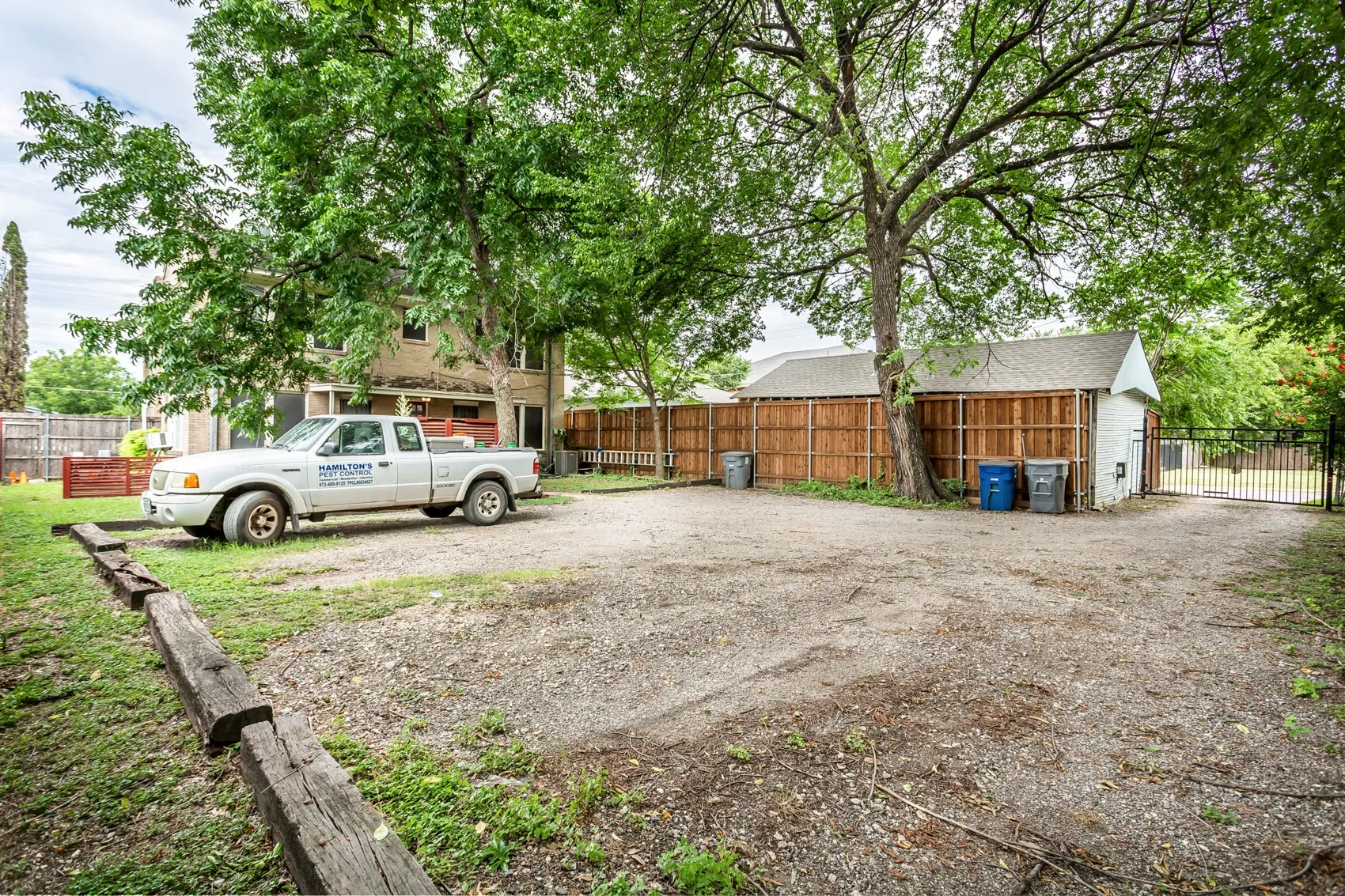 Apartment For Rent in Dallas County , 4807.5 Reiger Avenue, Dallas, Texas 75246, 1 Bedroom, 1 Bathroom, Garage spaces, 800 Sqft, built in 1926, mls#21404515, Real Estate Agent in Dallas, Homes For Rent in Dallas county, Homes For Rent in Dallas, Realtor in Dallas Texas, Real Estate Brokerage Independent Realty Texas, Luminita Cordes Realtor