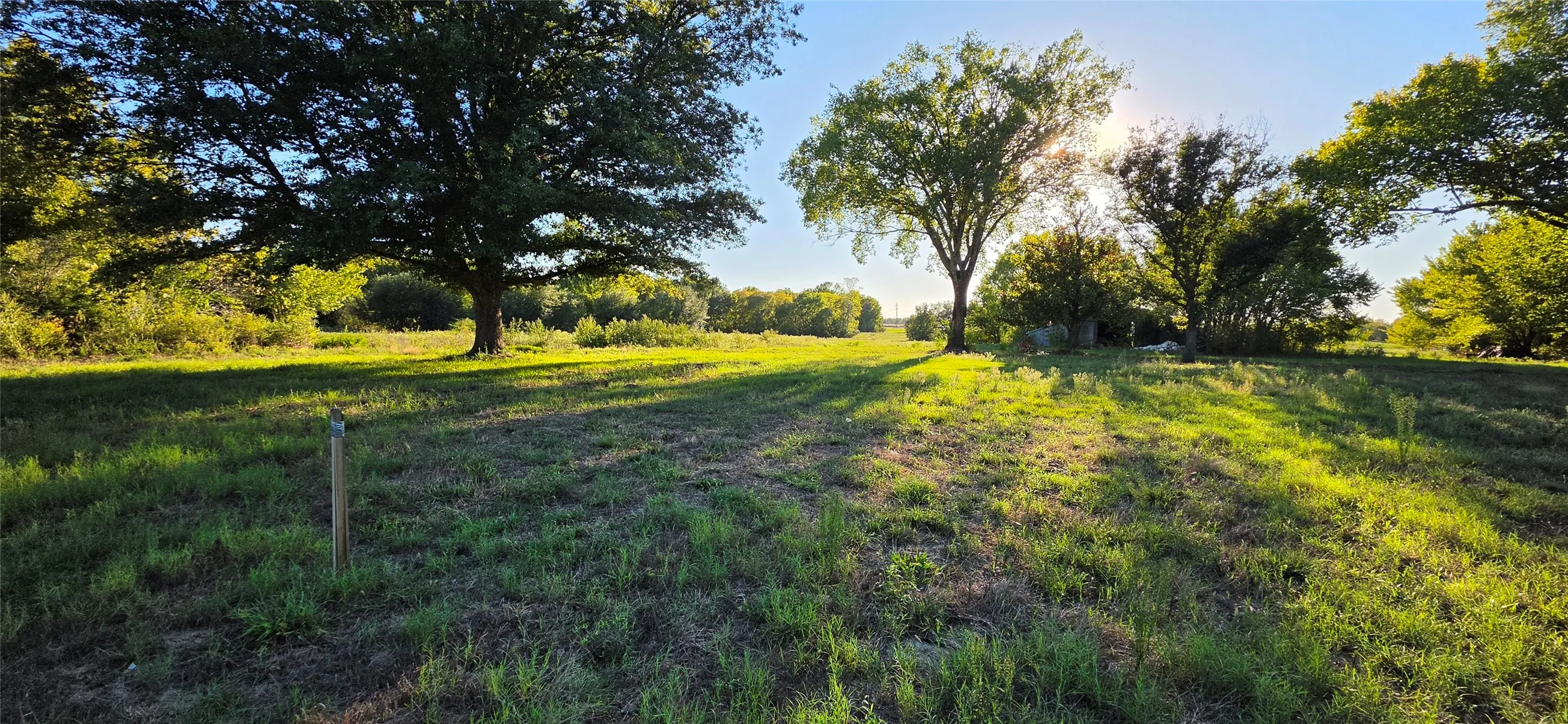 Unimproved Land For Sale in Van Zandt County , 0 N Waldrip Street, Grand Saline, Texas 75140, 0, 0, Garage spaces, 0 Sqft, built in 0, mls#21405168, Real Estate Agent in Grand Saline, Homes For Sale in Van Zandt county, Homes For Sale in Grand Saline, Realtor in Grand Saline Texas, Real Estate Brokerage Independent Realty Texas, Luminita Cordes Realtor