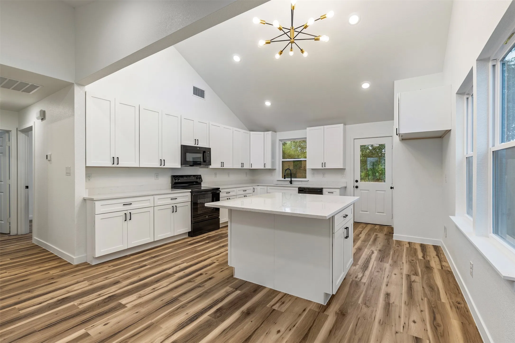 Single Family Residence For Sale in Grayson County , 104 E Miller, Whitewright, Texas 75491, 5 Bedroom, 3 Bathroom, 2 Garage spaces, 2,100 Sqft, built in 2026, mls#21405065, Real Estate Agent in Whitewright, Homes For Sale in Grayson county, Homes For Sale in Whitewright, Realtor in Whitewright Texas, Real Estate Brokerage Independent Realty Texas, Luminita Cordes Realtor
