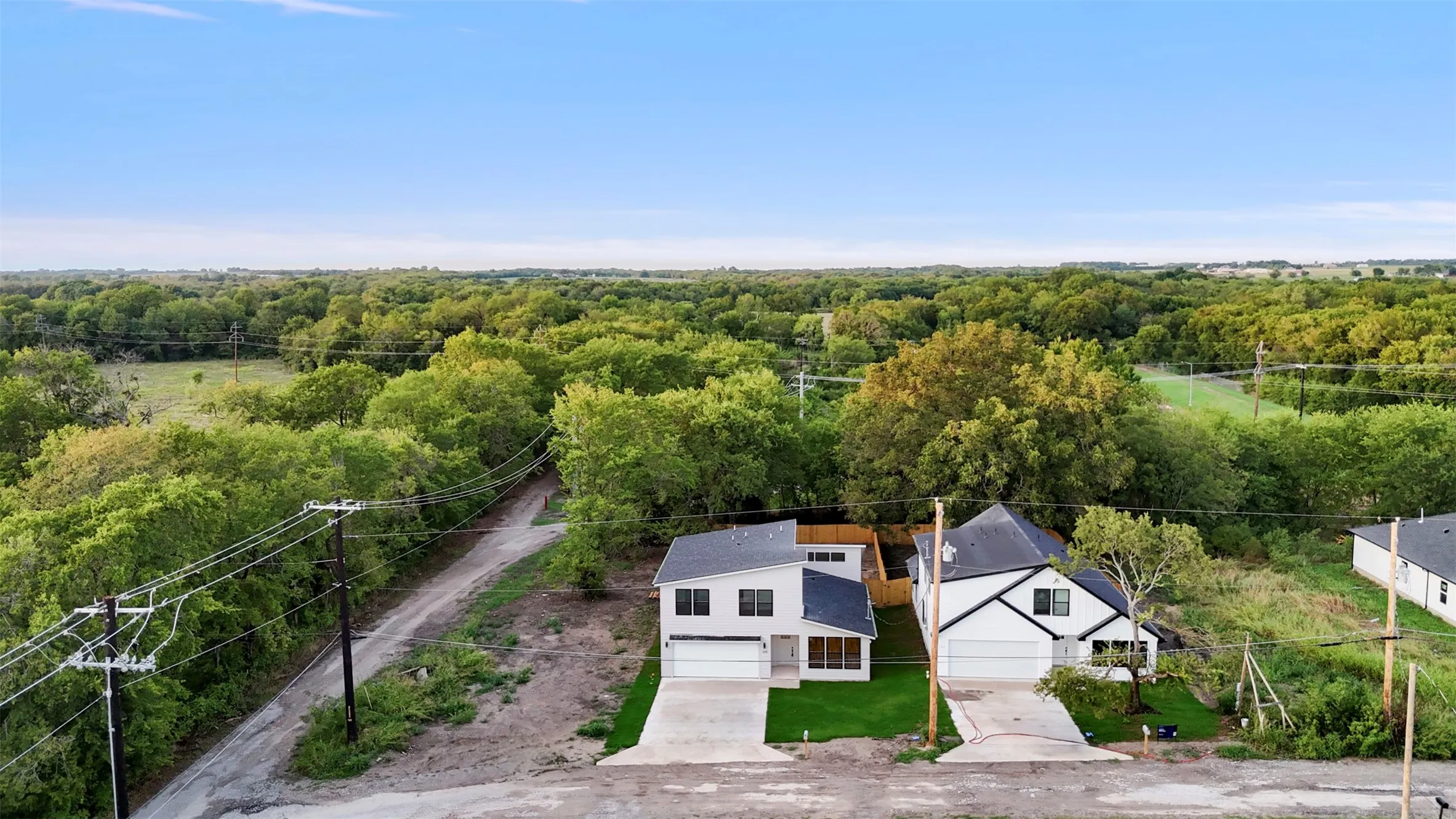 Single Family Residence For Sale in Grayson County , 104 E Miller, Whitewright, Texas 75491, 5 Bedroom, 3 Bathroom, 2 Garage spaces, 2,100 Sqft, built in 2026, mls#21405065, Real Estate Agent in Whitewright, Homes For Sale in Grayson county, Homes For Sale in Whitewright, Realtor in Whitewright Texas, Real Estate Brokerage Independent Realty Texas, Luminita Cordes Realtor