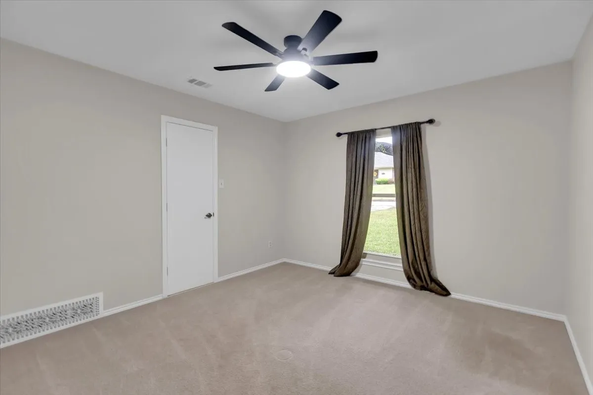 Split Bedroom 2