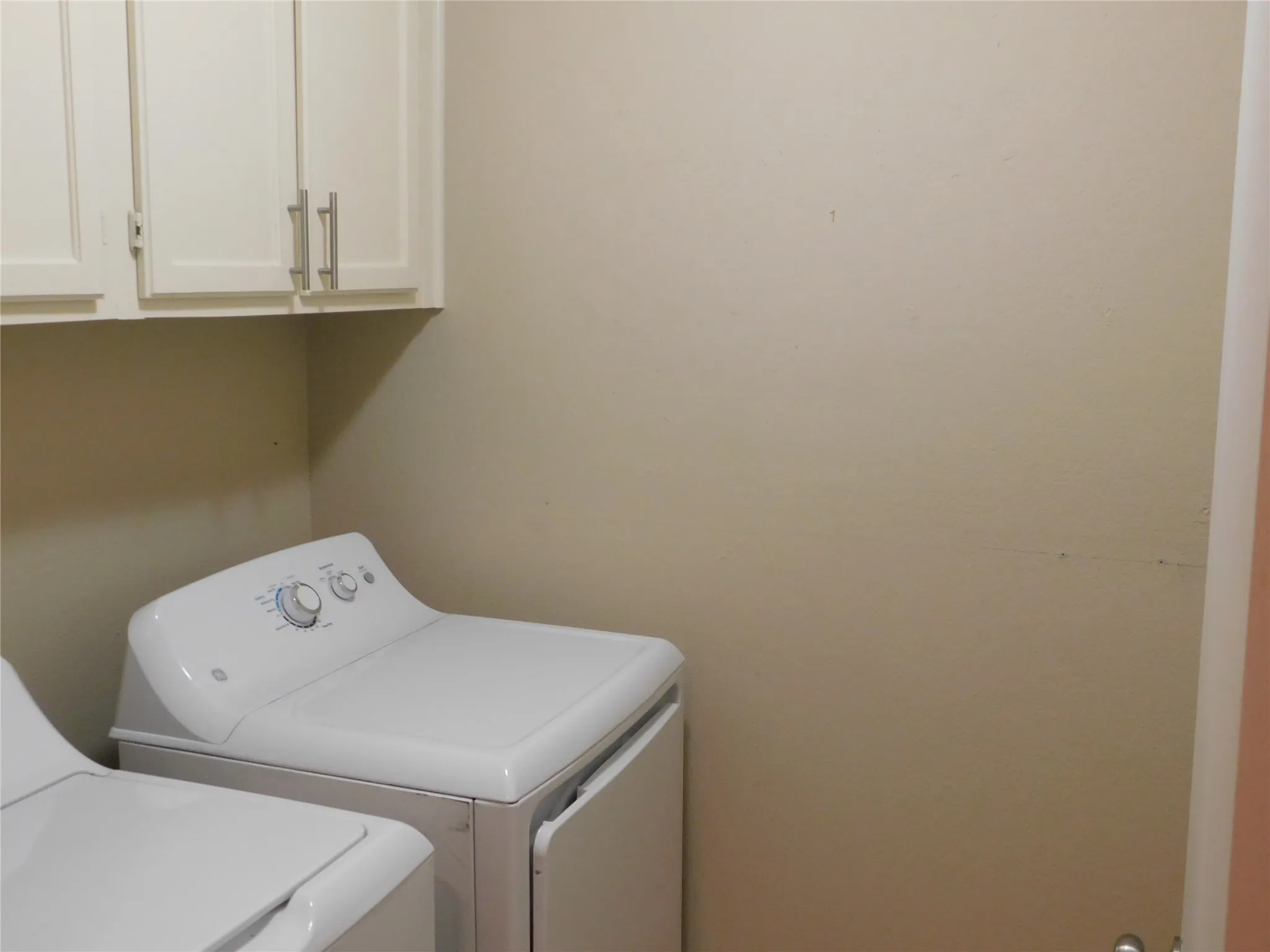 Single Family Residence For Sale in Tarrant County , 10630 Lone Pine Lane, Fort Worth, Texas 76108, 2 Bedroom, 2 Bathroom, 2 Garage spaces, 1,145 Sqft, built in 1984, mls#21405174, Real Estate Agent in Fort Worth, Homes For Sale in Tarrant county, Homes For Sale in Fort Worth, Realtor in Fort Worth Texas, Real Estate Brokerage Independent Realty Texas, Luminita Cordes Realtor