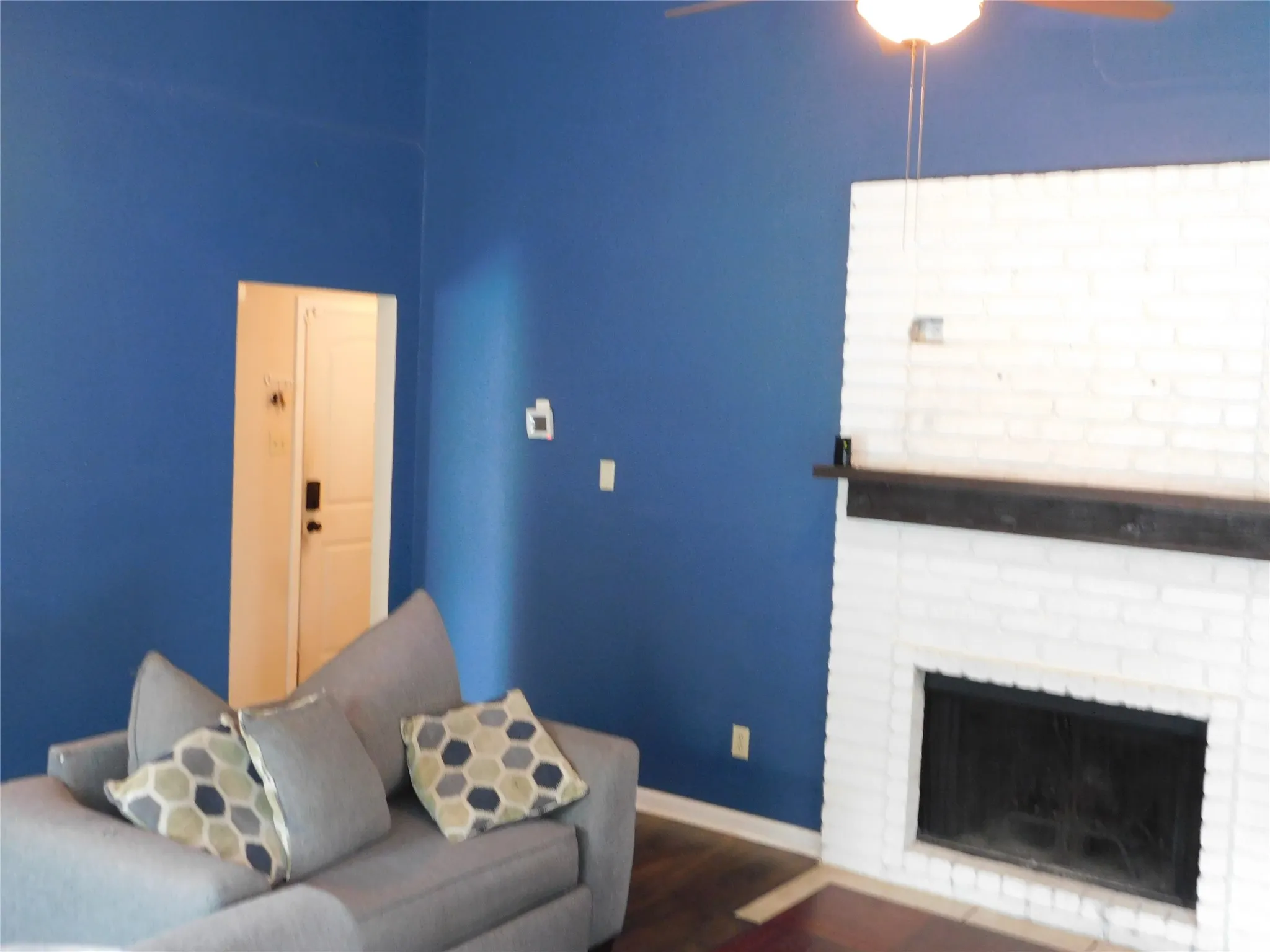 Single Family Residence For Sale in Tarrant County , 10630 Lone Pine Lane, Fort Worth, Texas 76108, 2 Bedroom, 2 Bathroom, 2 Garage spaces, 1,145 Sqft, built in 1984, mls#21405174, Real Estate Agent in Fort Worth, Homes For Sale in Tarrant county, Homes For Sale in Fort Worth, Realtor in Fort Worth Texas, Real Estate Brokerage Independent Realty Texas, Luminita Cordes Realtor
