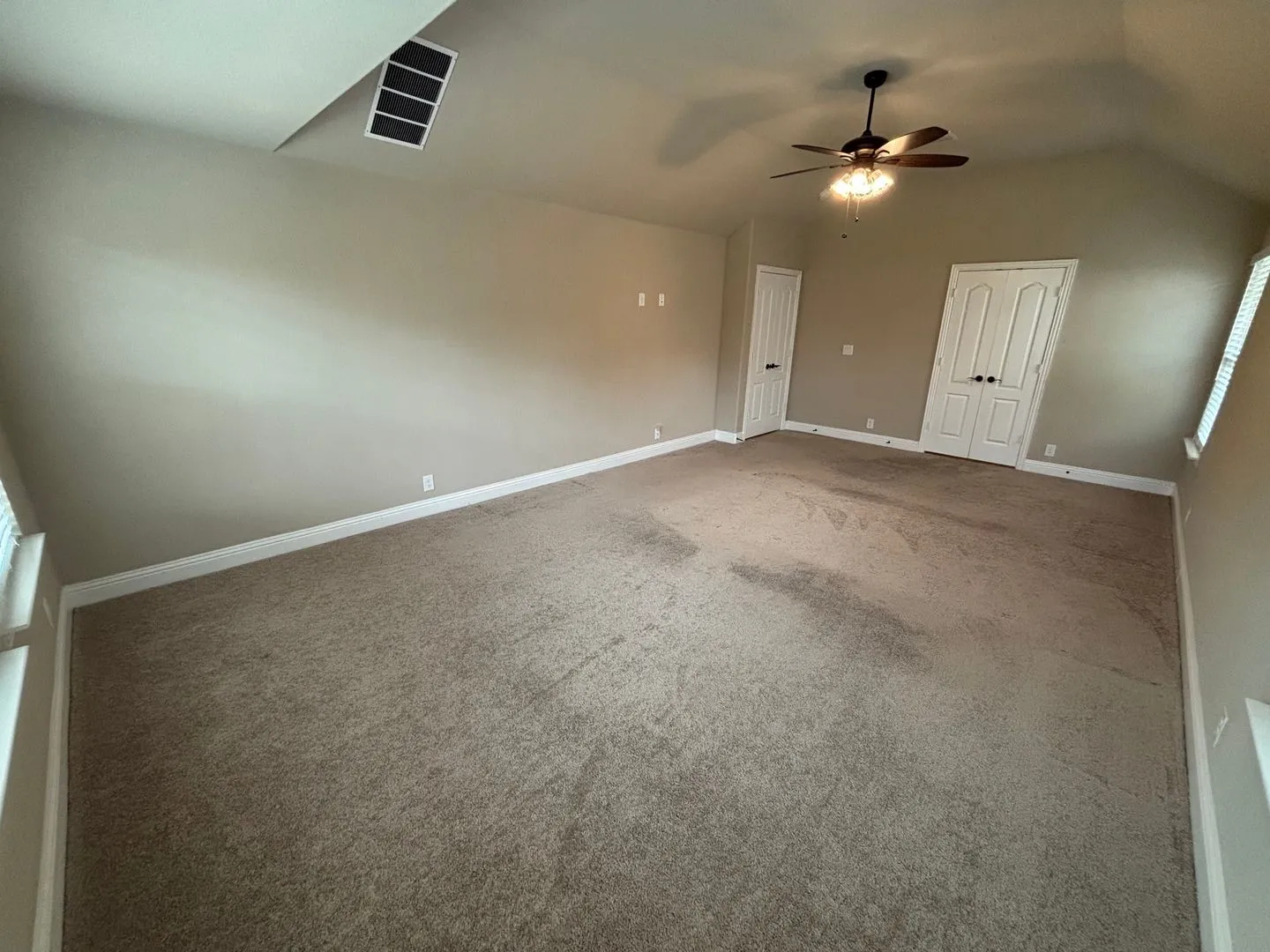 Single Family Residence For Rent in Kaufman County , 1104 Canterbury Lane, Forney, Texas 75126, 4 Bedroom, 2 Bathroom, 2 Garage spaces, 2,295 Sqft, built in 2021, mls#21405159, Real Estate Agent in Forney, Homes For Rent in Kaufman county, Homes For Rent in Forney, Realtor in Forney Texas, Real Estate Brokerage Independent Realty Texas, Luminita Cordes Realtor