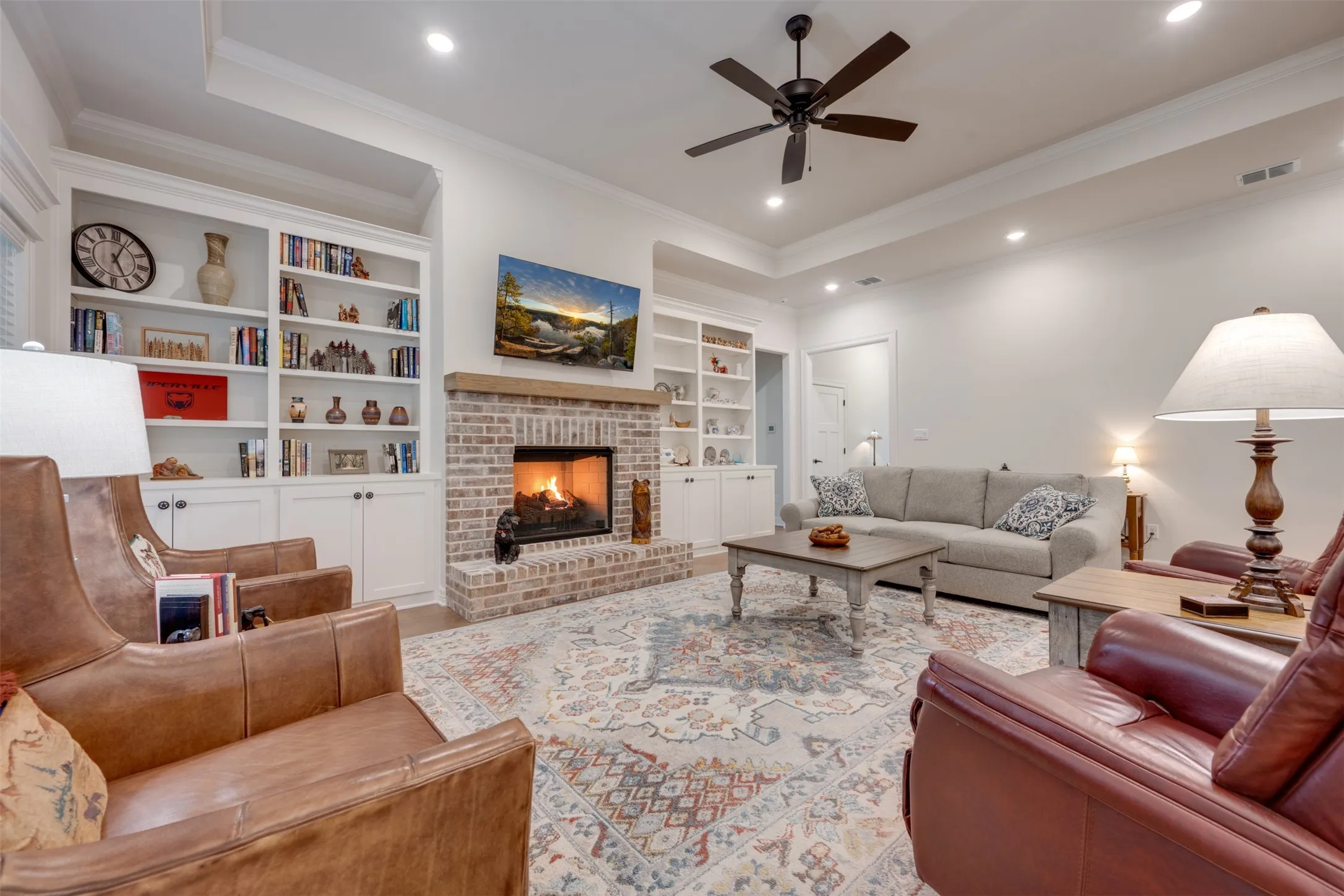 Single Family Residence For Sale in Henderson County , 3113 Shadow Pine Drive, Larue, Texas 75770, 4 Bedroom, 3 Bathroom, 3 Garage spaces, 2,360 Sqft, built in 2023, mls#21405014, Real Estate Agent in Larue, Homes For Sale in Henderson county, Homes For Sale in Larue, Realtor in Larue Texas, Real Estate Brokerage Independent Realty Texas, Luminita Cordes Realtor