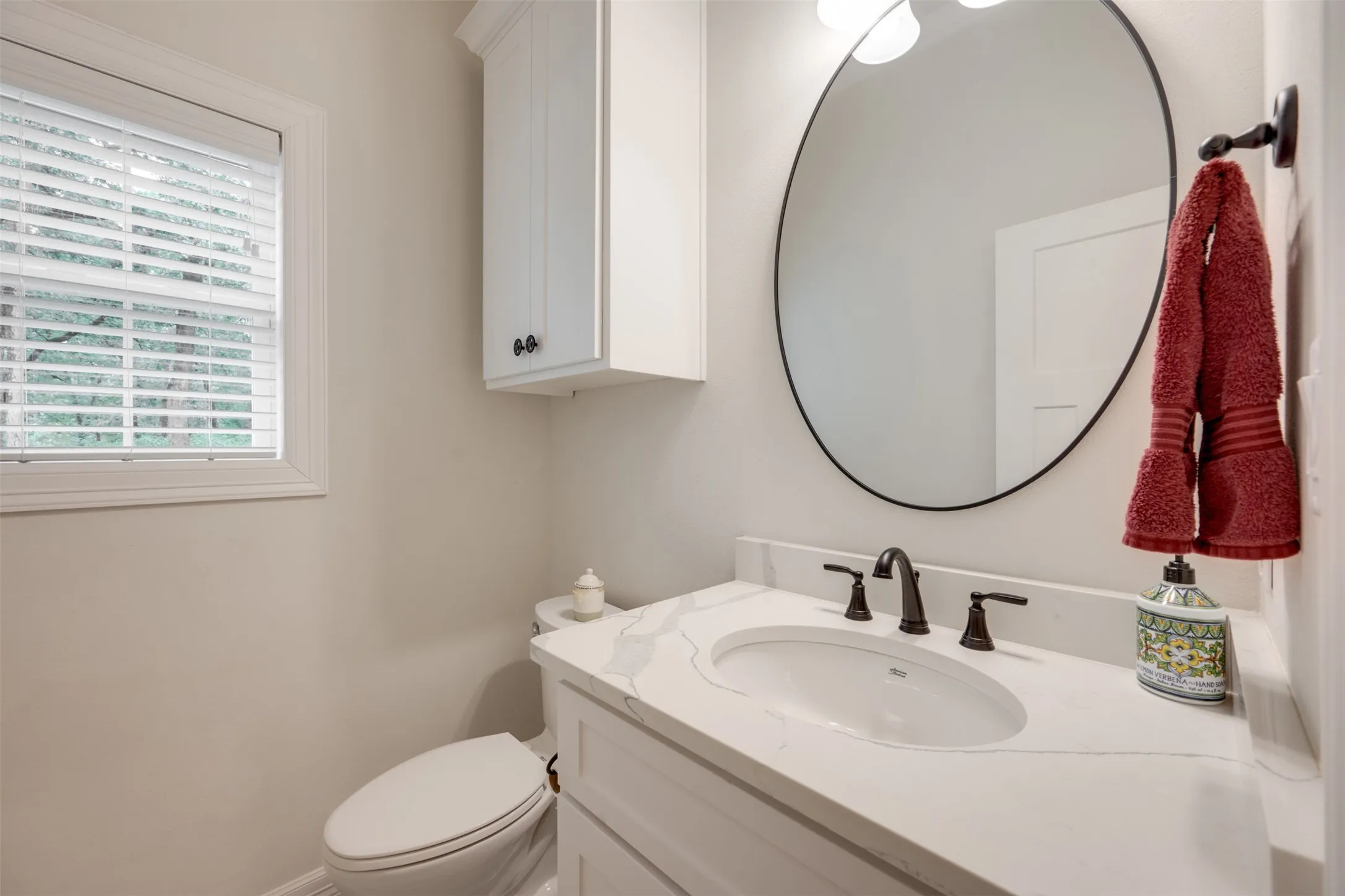 Single Family Residence For Sale in Henderson County , 3113 Shadow Pine Drive, Larue, Texas 75770, 4 Bedroom, 3 Bathroom, 3 Garage spaces, 2,360 Sqft, built in 2023, mls#21405014, Real Estate Agent in Larue, Homes For Sale in Henderson county, Homes For Sale in Larue, Realtor in Larue Texas, Real Estate Brokerage Independent Realty Texas, Luminita Cordes Realtor