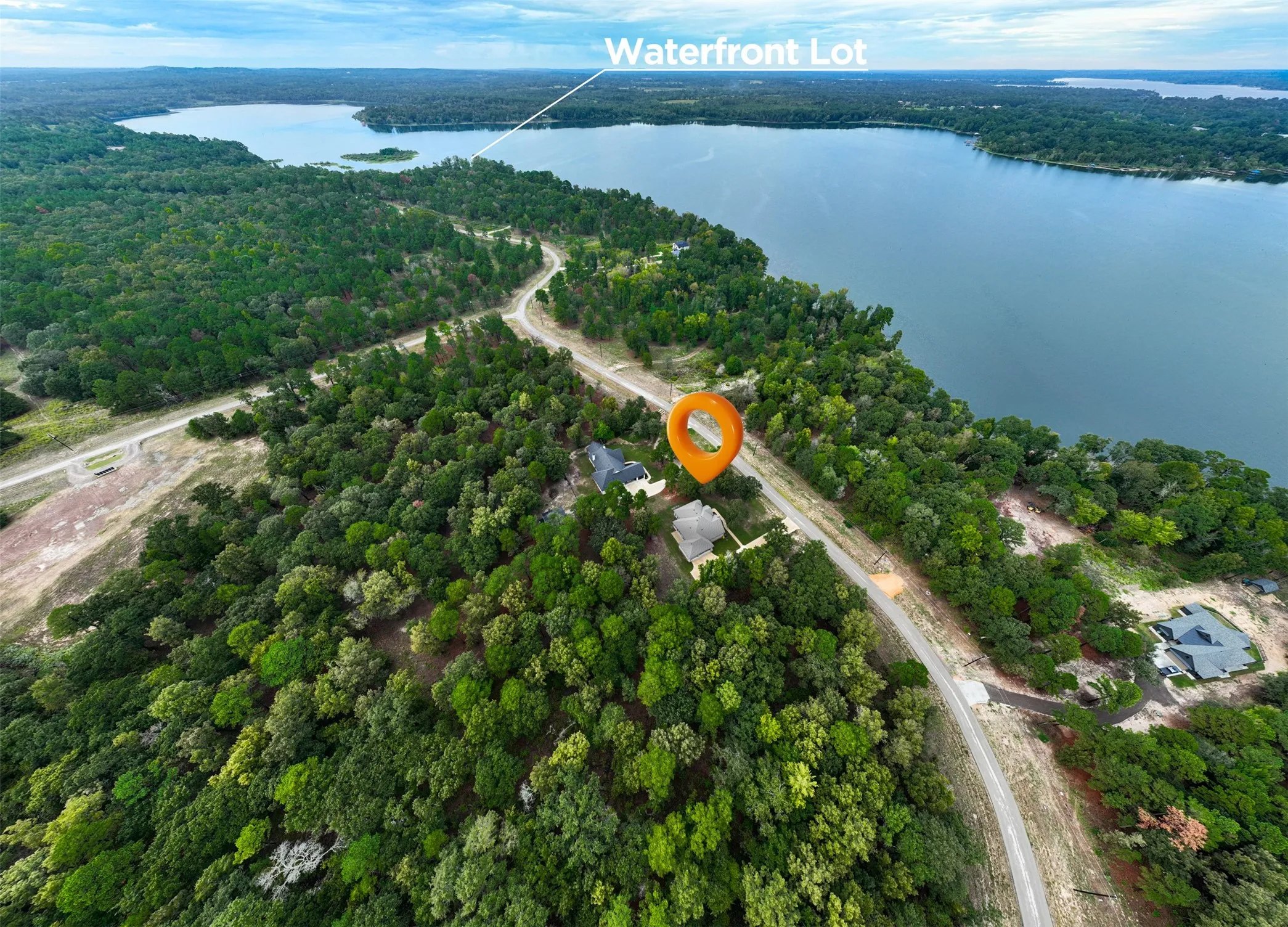 Single Family Residence For Sale in Henderson County , 3113 Shadow Pine Drive, Larue, Texas 75770, 4 Bedroom, 3 Bathroom, 3 Garage spaces, 2,360 Sqft, built in 2023, mls#21405014, Real Estate Agent in Larue, Homes For Sale in Henderson county, Homes For Sale in Larue, Realtor in Larue Texas, Real Estate Brokerage Independent Realty Texas, Luminita Cordes Realtor