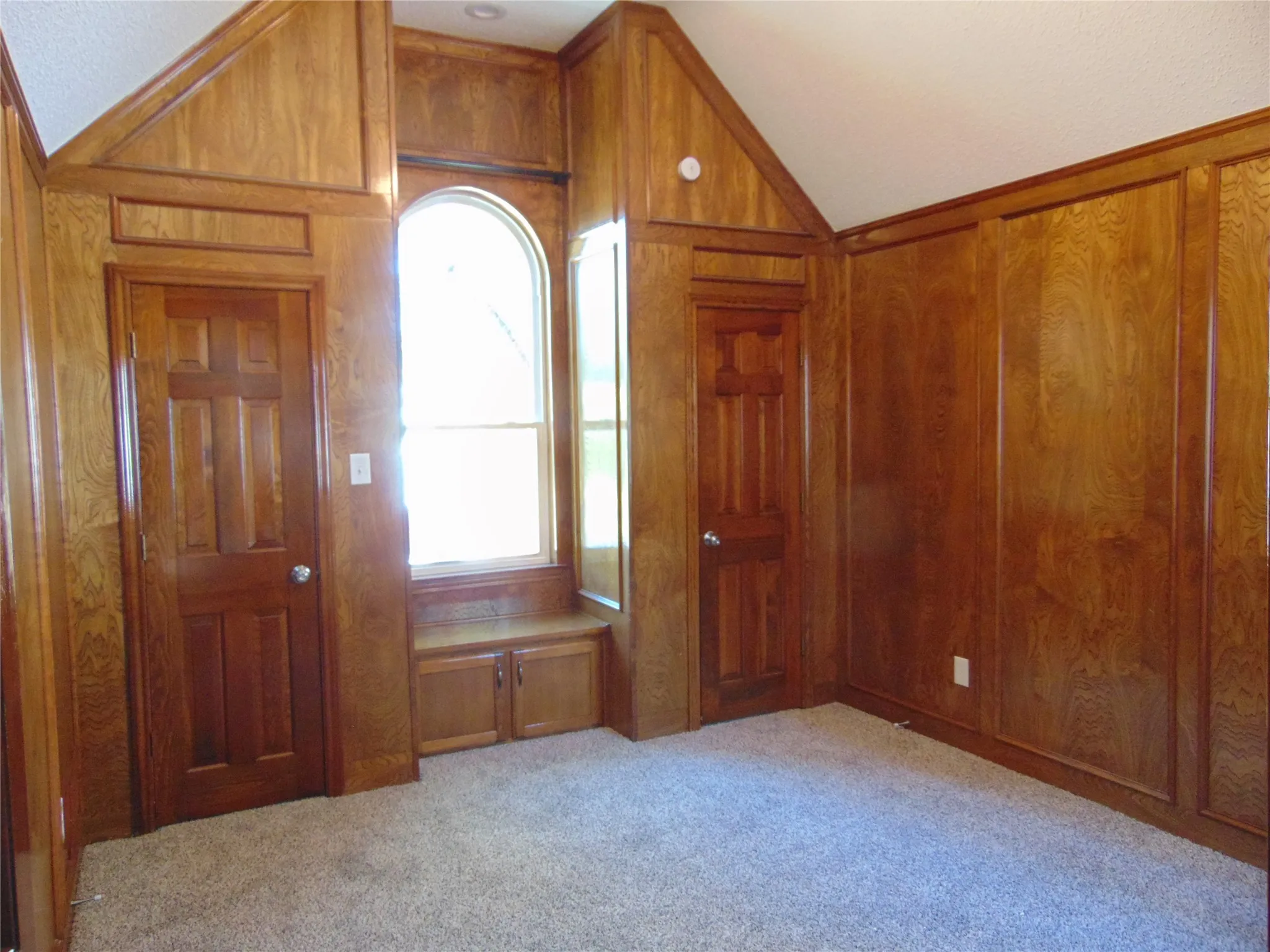 Warm and inviting.  Can also be a home office.