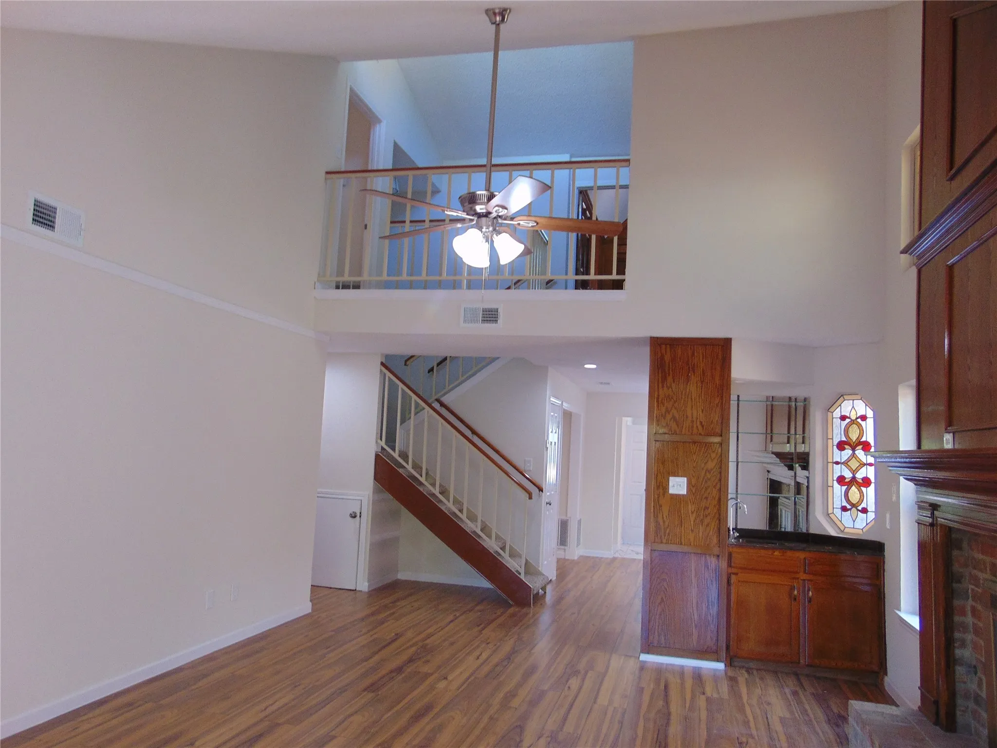 Single Family Residence For Sale in Dallas County , 3041 Waterfront Circle, Garland, Texas 75042, 3 Bedroom, 2 Bathroom, 2 Garage spaces, 1,998 Sqft, built in 1982, mls#21371457, Real Estate Agent in Garland, Homes For Sale in Dallas county, Homes For Sale in Garland, Realtor in Garland Texas, Real Estate Brokerage Independent Realty Texas, Luminita Cordes Realtor