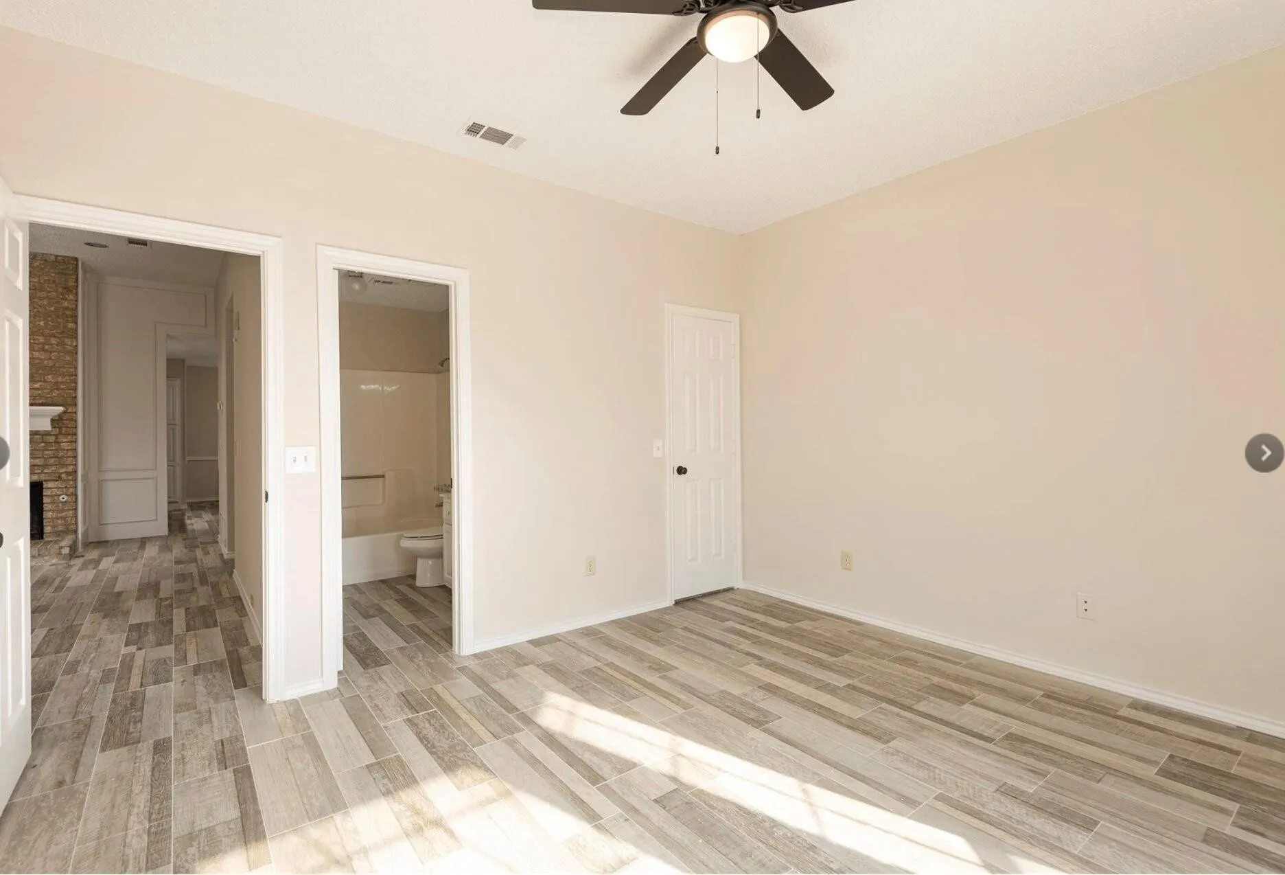 Townhouse For Rent in Collin County , 3600 Hilltop Lane, Plano, Texas 75023, 2 Bedroom, 2 Bathroom, 2 Garage spaces, 1,535 Sqft, built in 1985, mls#21405153, Real Estate Agent in Plano, Homes For Rent in Collin county, Homes For Rent in Plano, Realtor in Plano Texas, Real Estate Brokerage Independent Realty Texas, Luminita Cordes Realtor