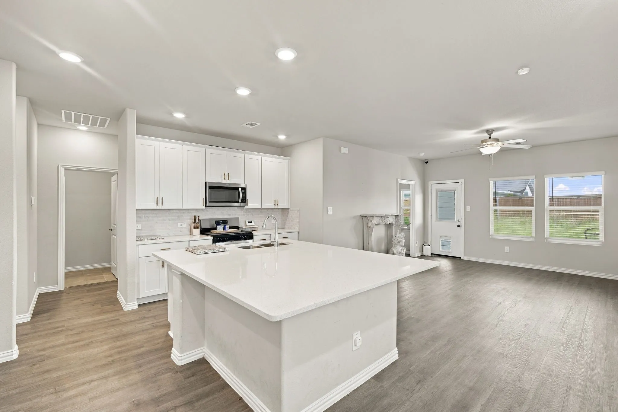 Single Family Residence For Sale in Collin County , 4010 Murvaul Drive, Farmersville, Texas 75442, 3 Bedroom, 2 Bathroom, 2 Garage spaces, 1,265 Sqft, built in 2024, mls#21396418, Real Estate Agent in Farmersville, Homes For Sale in Collin county, Homes For Sale in Farmersville, Realtor in Farmersville Texas, Real Estate Brokerage Independent Realty Texas, Luminita Cordes Realtor