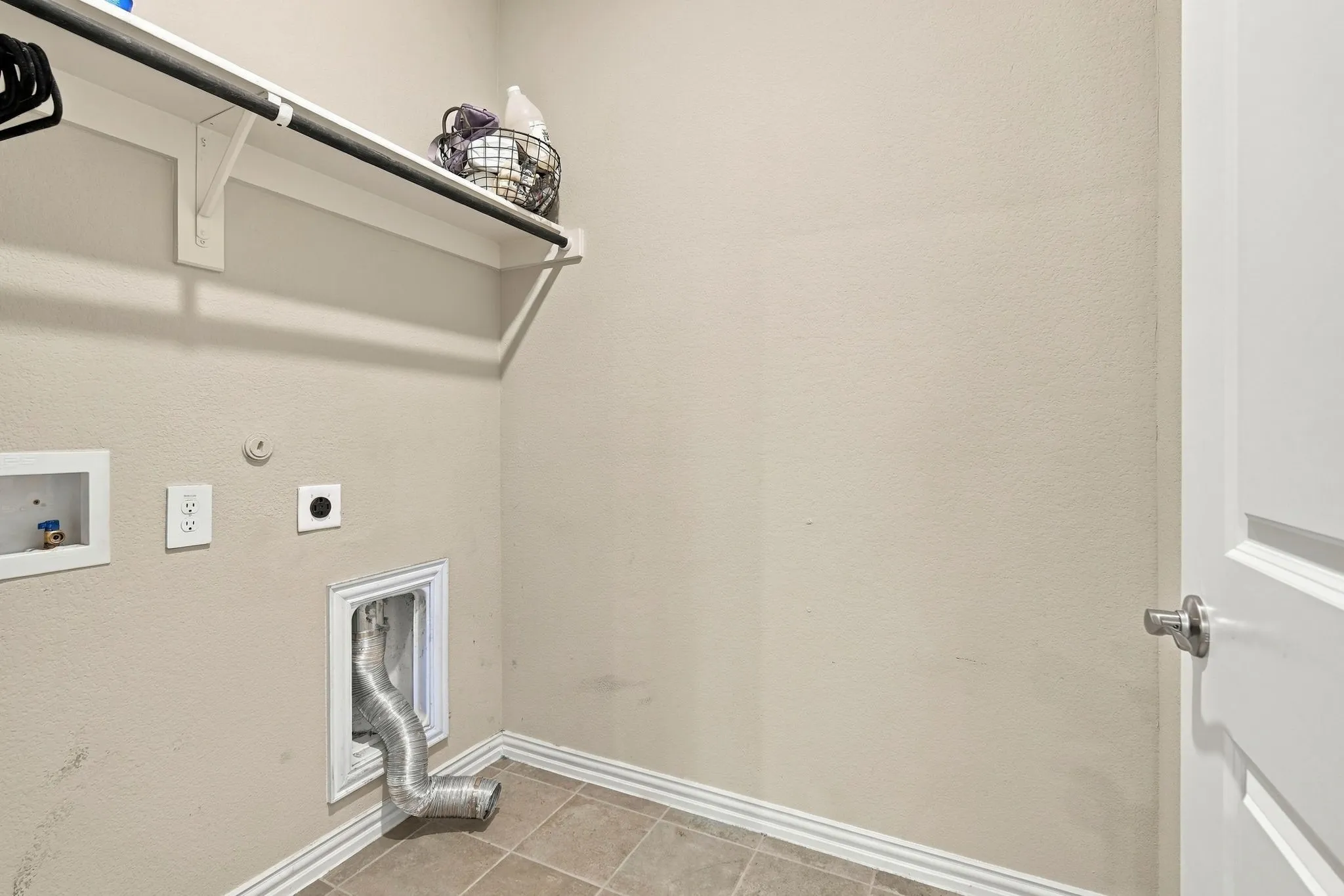 Single Family Residence For Sale in Collin County , 4010 Murvaul Drive, Farmersville, Texas 75442, 3 Bedroom, 2 Bathroom, 2 Garage spaces, 1,265 Sqft, built in 2024, mls#21396418, Real Estate Agent in Farmersville, Homes For Sale in Collin county, Homes For Sale in Farmersville, Realtor in Farmersville Texas, Real Estate Brokerage Independent Realty Texas, Luminita Cordes Realtor