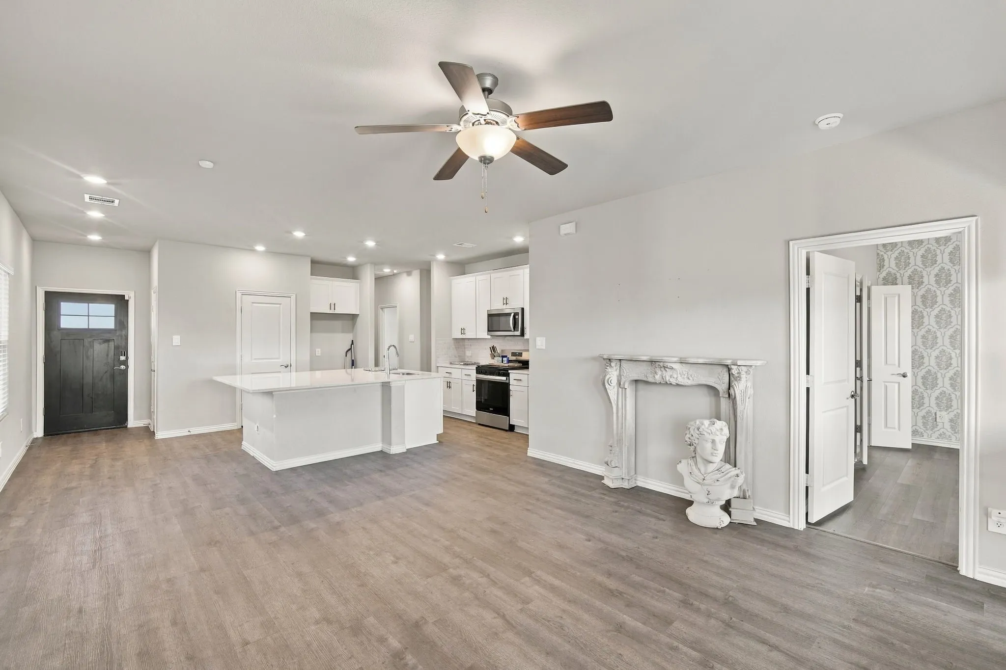 Single Family Residence For Sale in Collin County , 4010 Murvaul Drive, Farmersville, Texas 75442, 3 Bedroom, 2 Bathroom, 2 Garage spaces, 1,265 Sqft, built in 2024, mls#21396418, Real Estate Agent in Farmersville, Homes For Sale in Collin county, Homes For Sale in Farmersville, Realtor in Farmersville Texas, Real Estate Brokerage Independent Realty Texas, Luminita Cordes Realtor