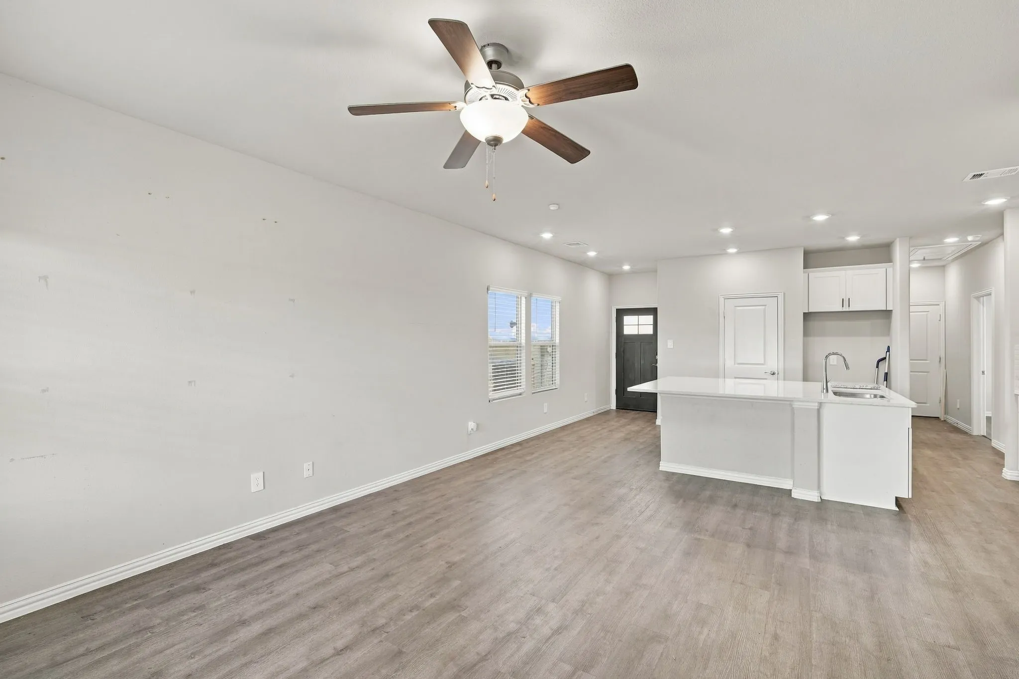 Single Family Residence For Sale in Collin County , 4010 Murvaul Drive, Farmersville, Texas 75442, 3 Bedroom, 2 Bathroom, 2 Garage spaces, 1,265 Sqft, built in 2024, mls#21396418, Real Estate Agent in Farmersville, Homes For Sale in Collin county, Homes For Sale in Farmersville, Realtor in Farmersville Texas, Real Estate Brokerage Independent Realty Texas, Luminita Cordes Realtor