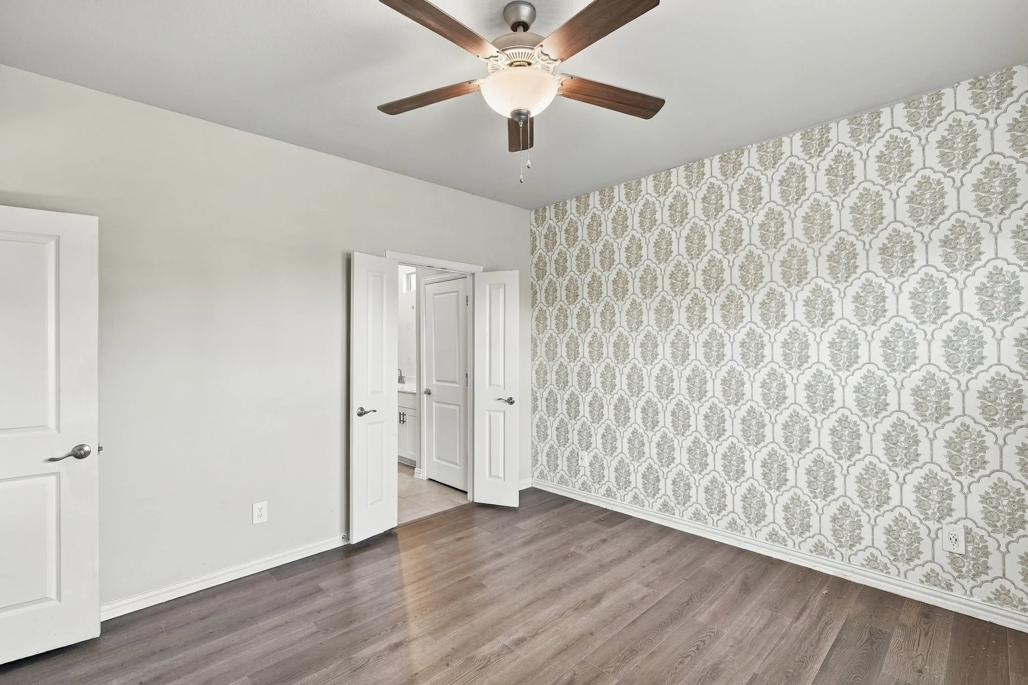 Single Family Residence For Sale in Collin County , 4010 Murvaul Drive, Farmersville, Texas 75442, 3 Bedroom, 2 Bathroom, 2 Garage spaces, 1,265 Sqft, built in 2024, mls#21396418, Real Estate Agent in Farmersville, Homes For Sale in Collin county, Homes For Sale in Farmersville, Realtor in Farmersville Texas, Real Estate Brokerage Independent Realty Texas, Luminita Cordes Realtor