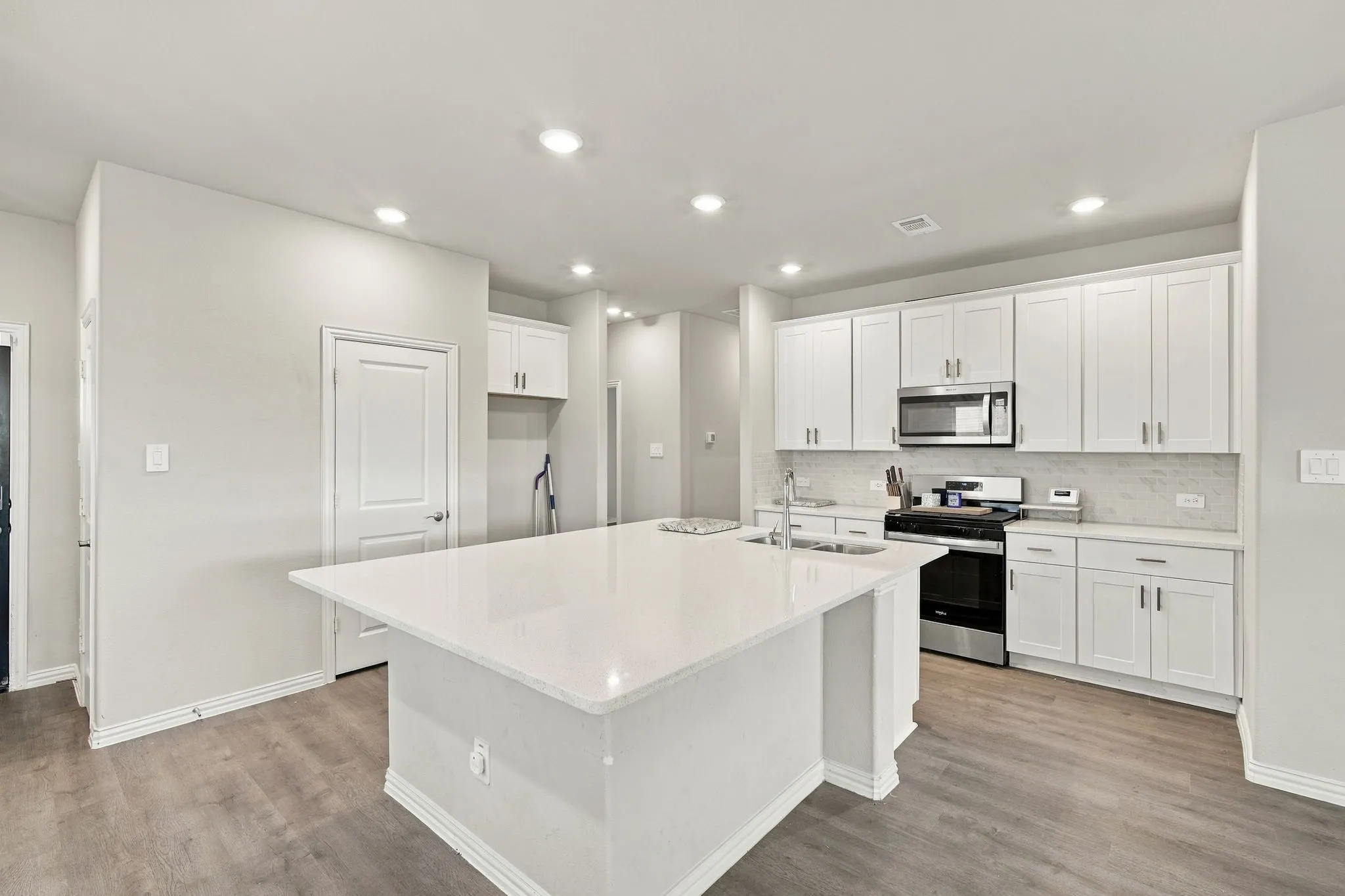 Single Family Residence For Sale in Collin County , 4010 Murvaul Drive, Farmersville, Texas 75442, 3 Bedroom, 2 Bathroom, 2 Garage spaces, 1,265 Sqft, built in 2024, mls#21396418, Real Estate Agent in Farmersville, Homes For Sale in Collin county, Homes For Sale in Farmersville, Realtor in Farmersville Texas, Real Estate Brokerage Independent Realty Texas, Luminita Cordes Realtor