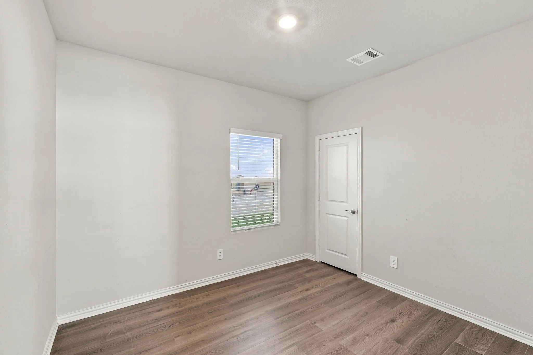 Single Family Residence For Sale in Collin County , 4010 Murvaul Drive, Farmersville, Texas 75442, 3 Bedroom, 2 Bathroom, 2 Garage spaces, 1,265 Sqft, built in 2024, mls#21396418, Real Estate Agent in Farmersville, Homes For Sale in Collin county, Homes For Sale in Farmersville, Realtor in Farmersville Texas, Real Estate Brokerage Independent Realty Texas, Luminita Cordes Realtor