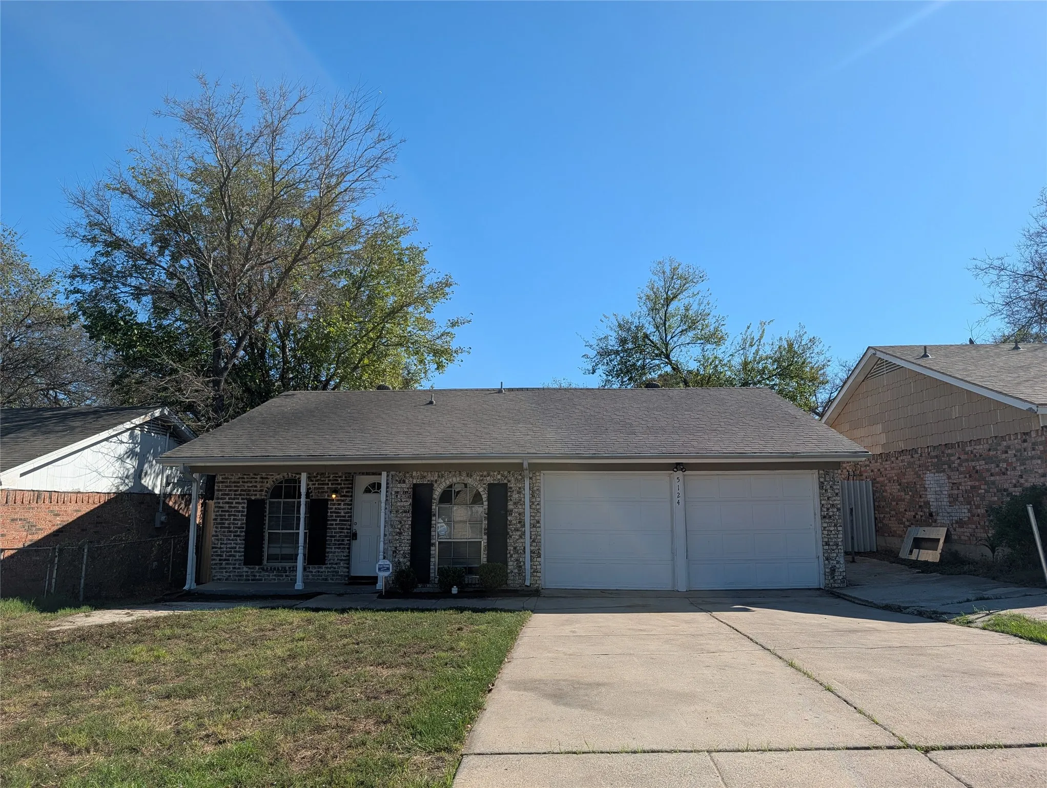 Single Family Residence For Rent in Tarrant County , 5124 Sears Drive, Fort Worth, Texas 76105, 3 Bedroom, 2 Bathroom, 2 Garage spaces, 1,030 Sqft, built in 1971, mls#21405186, Real Estate Agent in Fort Worth, Homes For Rent in Tarrant county, Homes For Rent in Fort Worth, Realtor in Fort Worth Texas, Real Estate Brokerage Independent Realty Texas, Luminita Cordes Realtor
