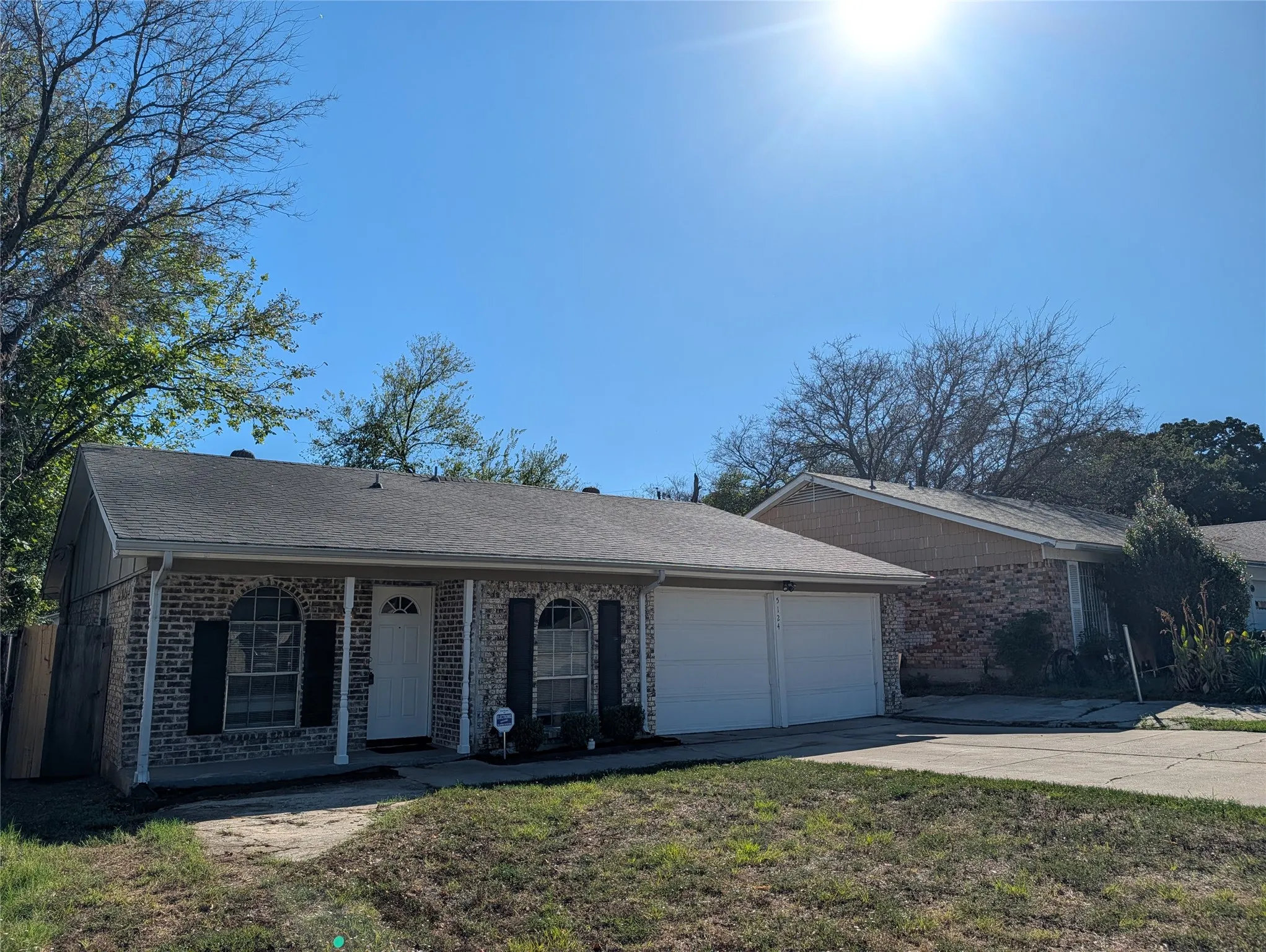 Single Family Residence For Rent in Tarrant County , 5124 Sears Drive, Fort Worth, Texas 76105, 3 Bedroom, 2 Bathroom, 2 Garage spaces, 1,030 Sqft, built in 1971, mls#21405186, Real Estate Agent in Fort Worth, Homes For Rent in Tarrant county, Homes For Rent in Fort Worth, Realtor in Fort Worth Texas, Real Estate Brokerage Independent Realty Texas, Luminita Cordes Realtor