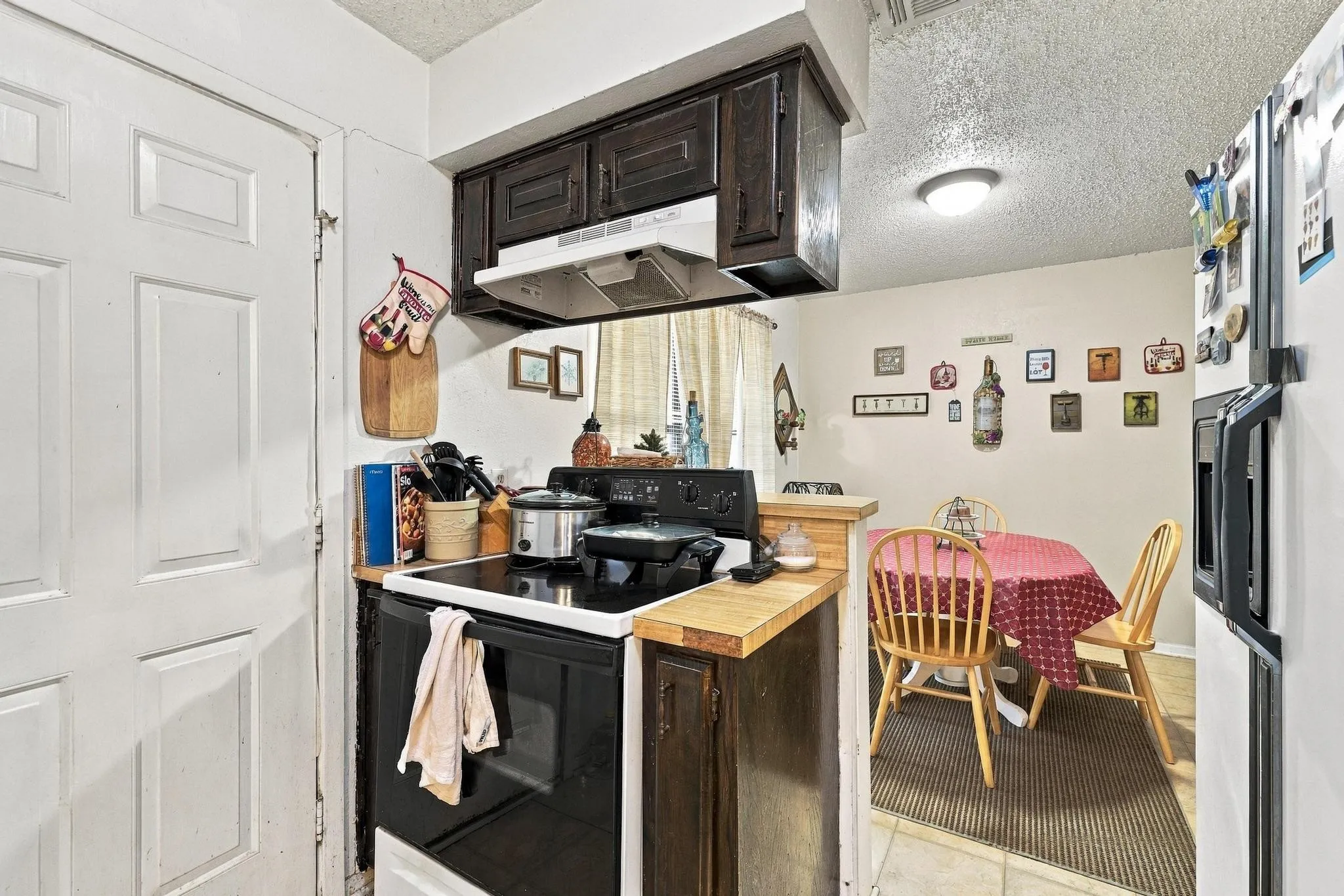 Duplex For Sale in Grayson County , 206 & 208 (202) Pecan Street, Collinsville, Texas 76233, 4 Bedroom, 2 Bathroom, Garage spaces, 0 Sqft, built in 1988, mls#21403862, Real Estate Agent in Collinsville, Homes For Sale in Grayson county, Homes For Sale in Collinsville, Realtor in Collinsville Texas, Real Estate Brokerage Independent Realty Texas, Luminita Cordes Realtor