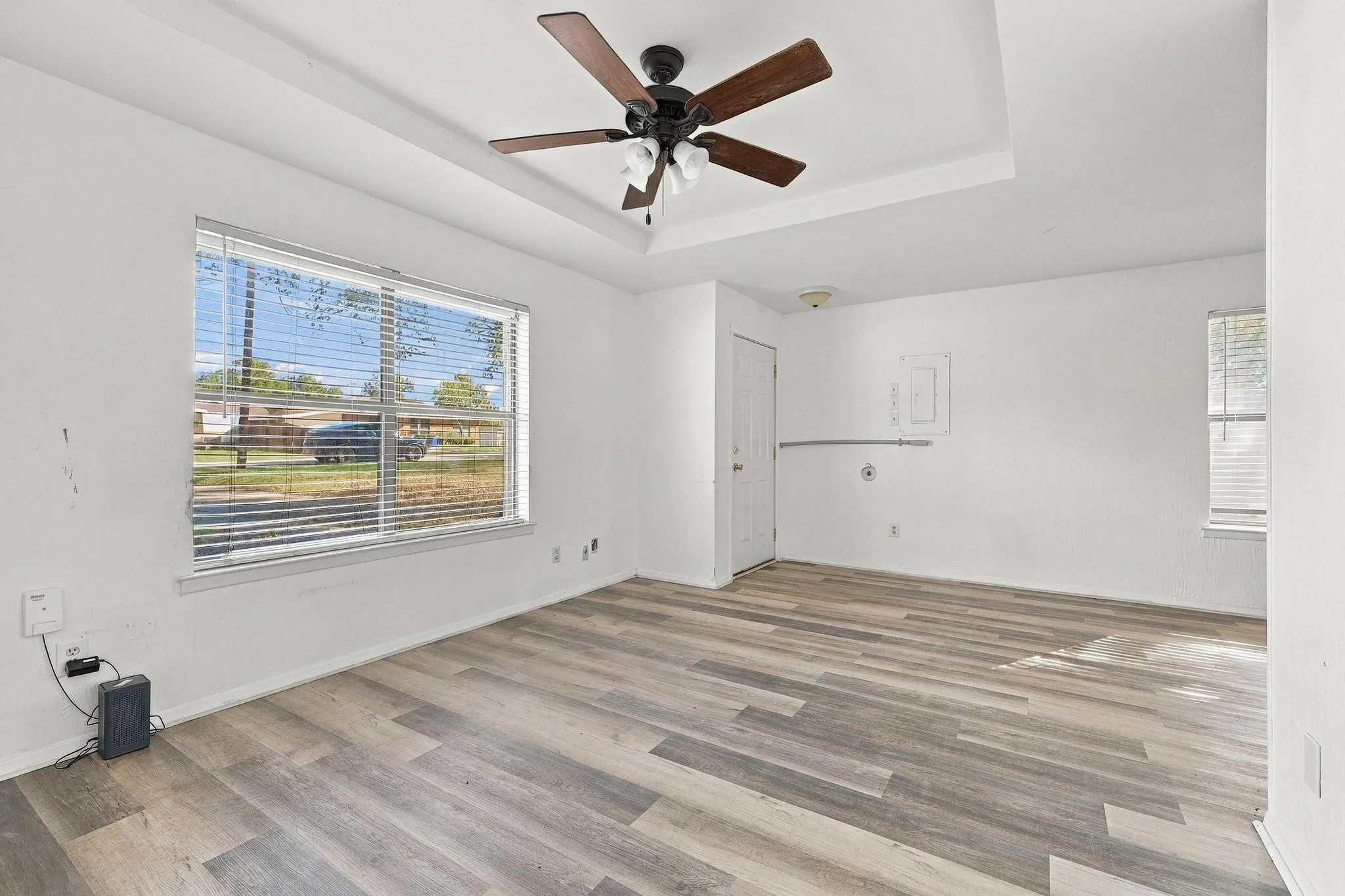 Duplex For Sale in Grayson County , 206 & 208 (202) Pecan Street, Collinsville, Texas 76233, 4 Bedroom, 2 Bathroom, Garage spaces, 0 Sqft, built in 1988, mls#21403862, Real Estate Agent in Collinsville, Homes For Sale in Grayson county, Homes For Sale in Collinsville, Realtor in Collinsville Texas, Real Estate Brokerage Independent Realty Texas, Luminita Cordes Realtor