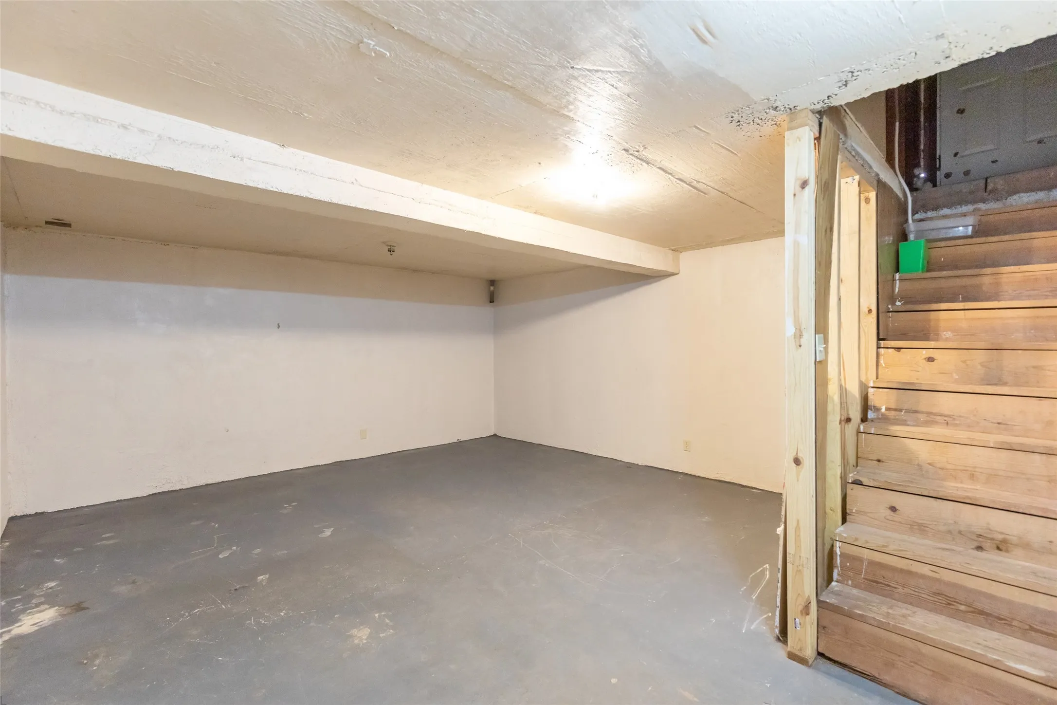 Single Family Residence For Sale in Taylor County , 117 County Road 661, Abilene, Texas 79606, 3 Bedroom, 3 Bathroom, Garage spaces, 2,630 Sqft, built in 1972, mls#21404218, Real Estate Agent in Abilene, Homes For Sale in Taylor county, Homes For Sale in Abilene, Realtor in Abilene Texas, Real Estate Brokerage Independent Realty Texas, Luminita Cordes Realtor