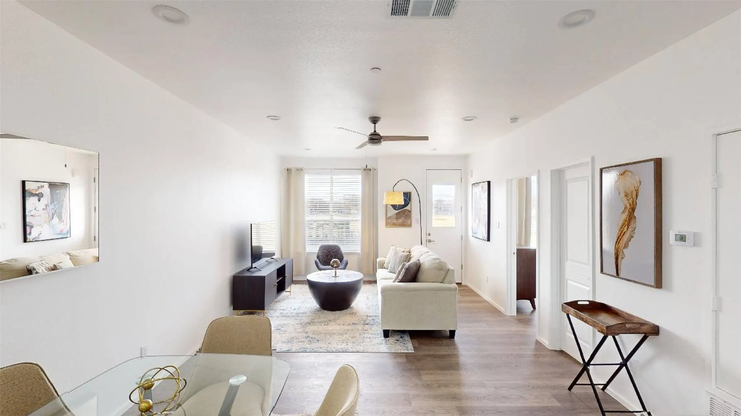 Apartment For Rent in Dallas County , 3235 Dallas Street 1307, Dallas, Texas 75210, 1 Bedroom, 1 Bathroom, Garage spaces, 780 Sqft, built in 2023, mls#21405180, Real Estate Agent in Dallas, Homes For Rent in Dallas county, Homes For Rent in Dallas, Realtor in Dallas Texas, Real Estate Brokerage Independent Realty Texas, Luminita Cordes Realtor