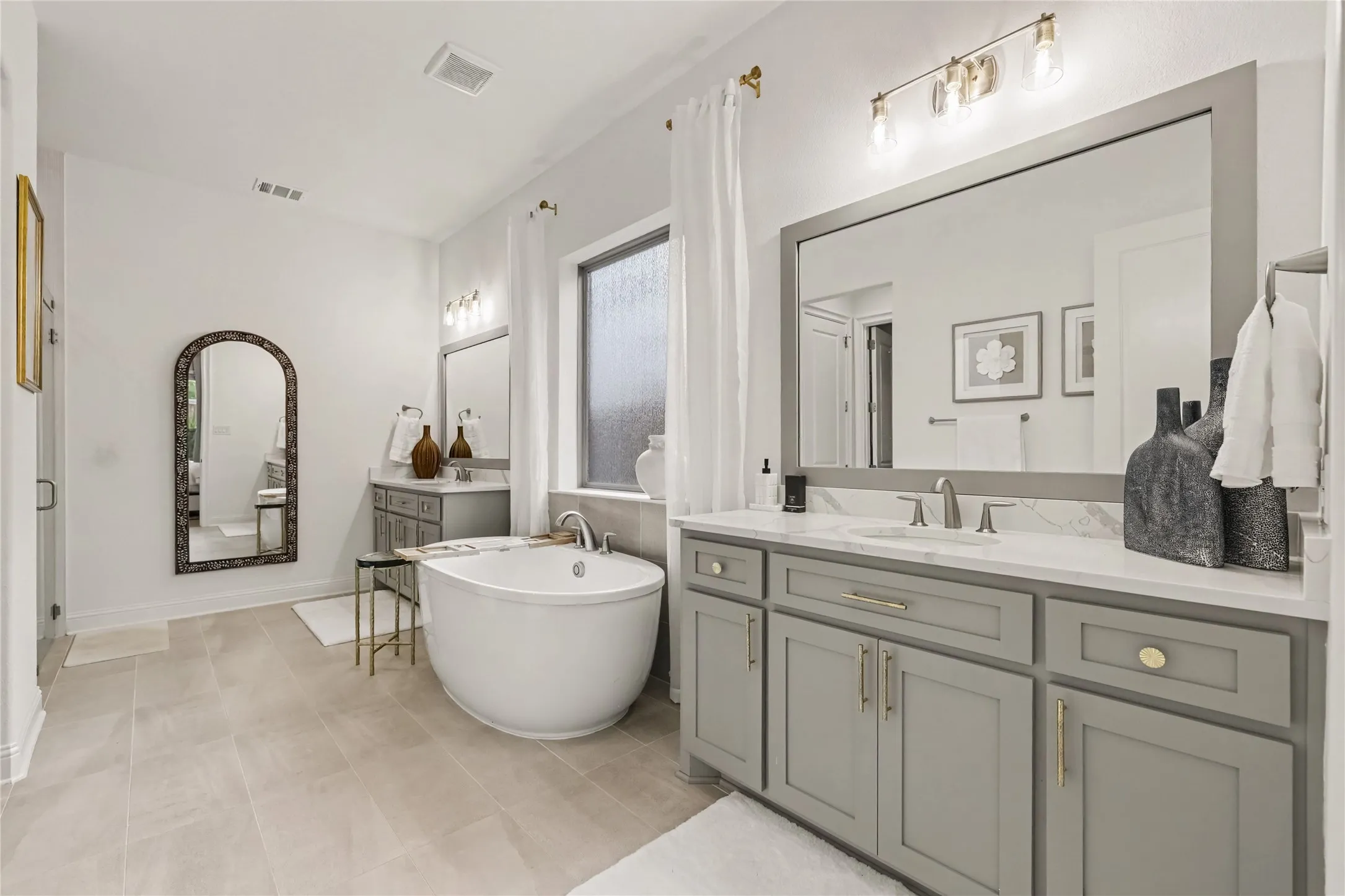 Single Family Residence For Sale in Denton County , 3124 Berkeley Avenue, Copper Canyon, Texas 75077, 4 Bedroom, 5 Bathroom, 3 Garage spaces, 3,782 Sqft, built in 2024, mls#21404797, Real Estate Agent in Copper Canyon, Homes For Sale in Denton county, Homes For Sale in Copper Canyon, Realtor in Copper Canyon Texas, Real Estate Brokerage Independent Realty Texas, Luminita Cordes Realtor