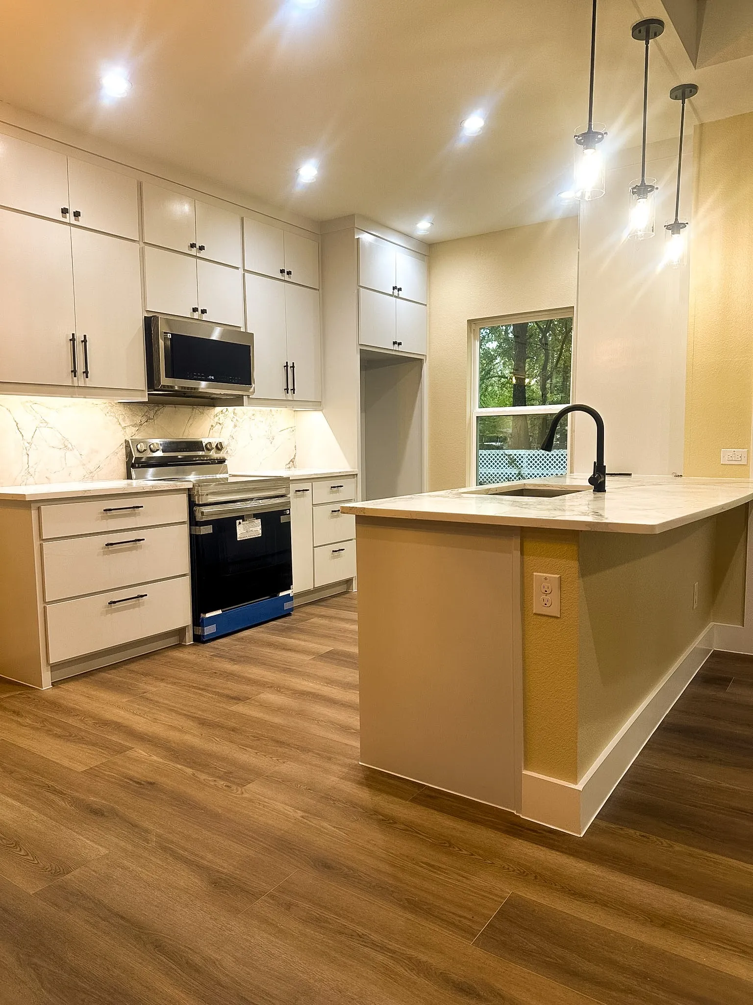 Single Family Residence For Sale in Hunt County , 123 SEAGROVE Lane, Quinlan, Texas 75474, 3 Bedroom, 2 Bathroom, Garage spaces, 1,228 Sqft, built in 2026, mls#21405181, Real Estate Agent in Quinlan, Homes For Sale in Hunt county, Homes For Sale in Quinlan, Realtor in Quinlan Texas, Real Estate Brokerage Independent Realty Texas, Luminita Cordes Realtor