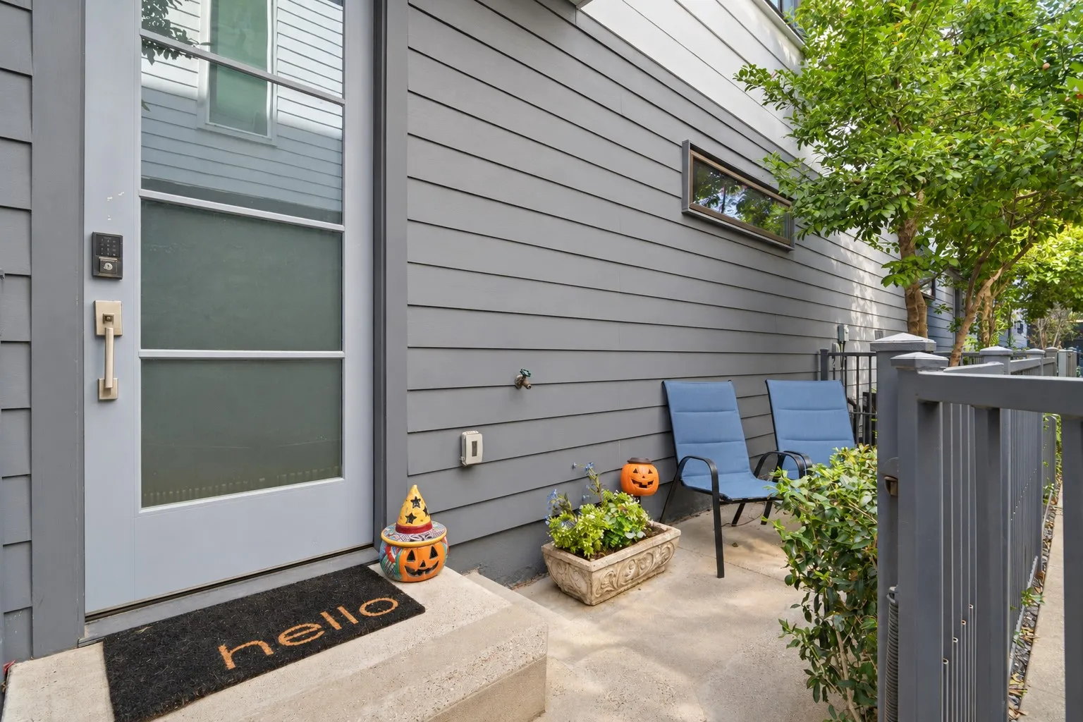 Condominium For Sale in Dallas County , 5923 Hudson Street 103, Dallas, Texas 75206, 2 Bedroom, 3 Bathroom, 2 Garage spaces, 1,538 Sqft, built in 2019, mls#21405193, Real Estate Agent in Dallas, Homes For Sale in Dallas county, Homes For Sale in Dallas, Realtor in Dallas Texas, Real Estate Brokerage Independent Realty Texas, Luminita Cordes Realtor