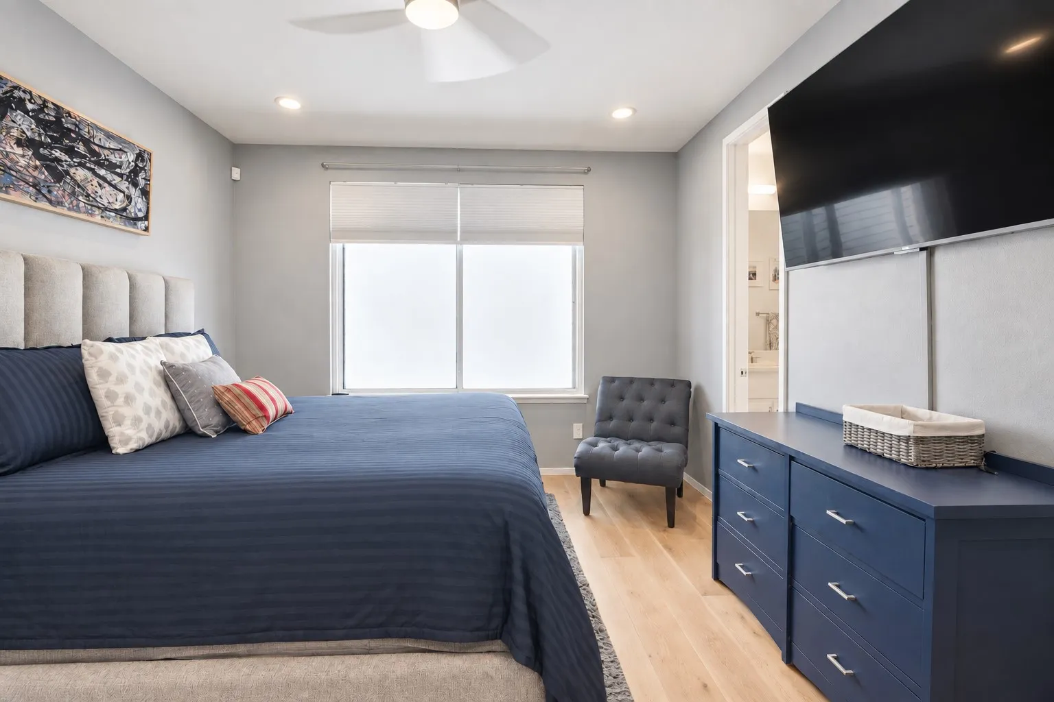 Condominium For Sale in Dallas County , 5923 Hudson Street 103, Dallas, Texas 75206, 2 Bedroom, 3 Bathroom, 2 Garage spaces, 1,538 Sqft, built in 2019, mls#21405193, Real Estate Agent in Dallas, Homes For Sale in Dallas county, Homes For Sale in Dallas, Realtor in Dallas Texas, Real Estate Brokerage Independent Realty Texas, Luminita Cordes Realtor