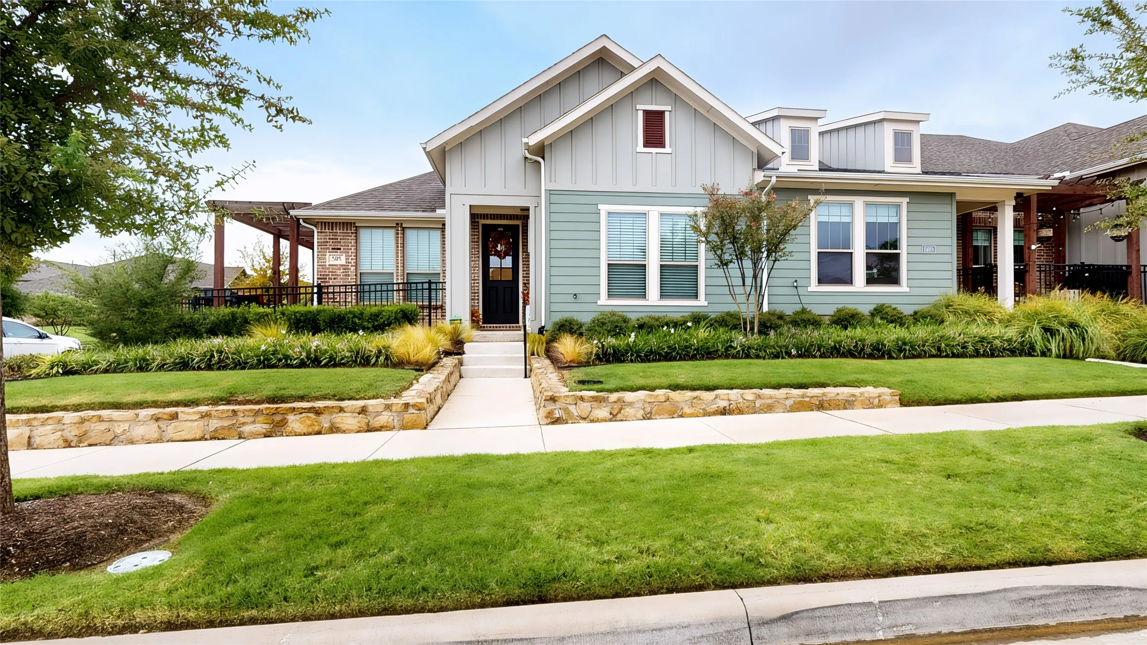 Townhouse For Sale in Denton County , 505 Matchbox Street, Argyle, Texas 76226, 2 Bedroom, 2 Bathroom, 2 Garage spaces, 1,332 Sqft, built in 2022, mls#21405055, Real Estate Agent in Argyle, Homes For Sale in Denton county, Homes For Sale in Argyle, Realtor in Argyle Texas, Real Estate Brokerage Independent Realty Texas, Luminita Cordes Realtor